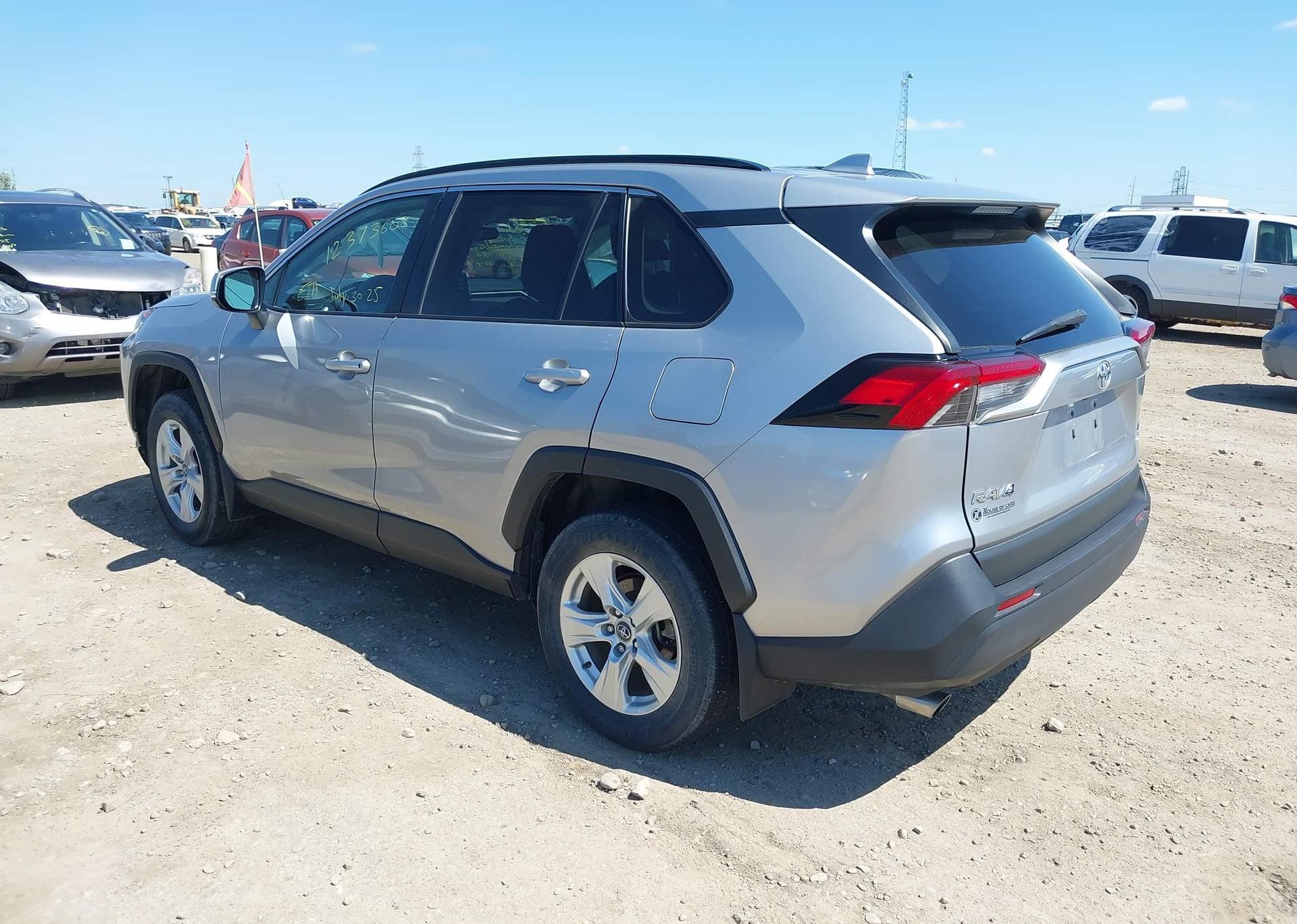 2019 TOYOTA RAV4 LE