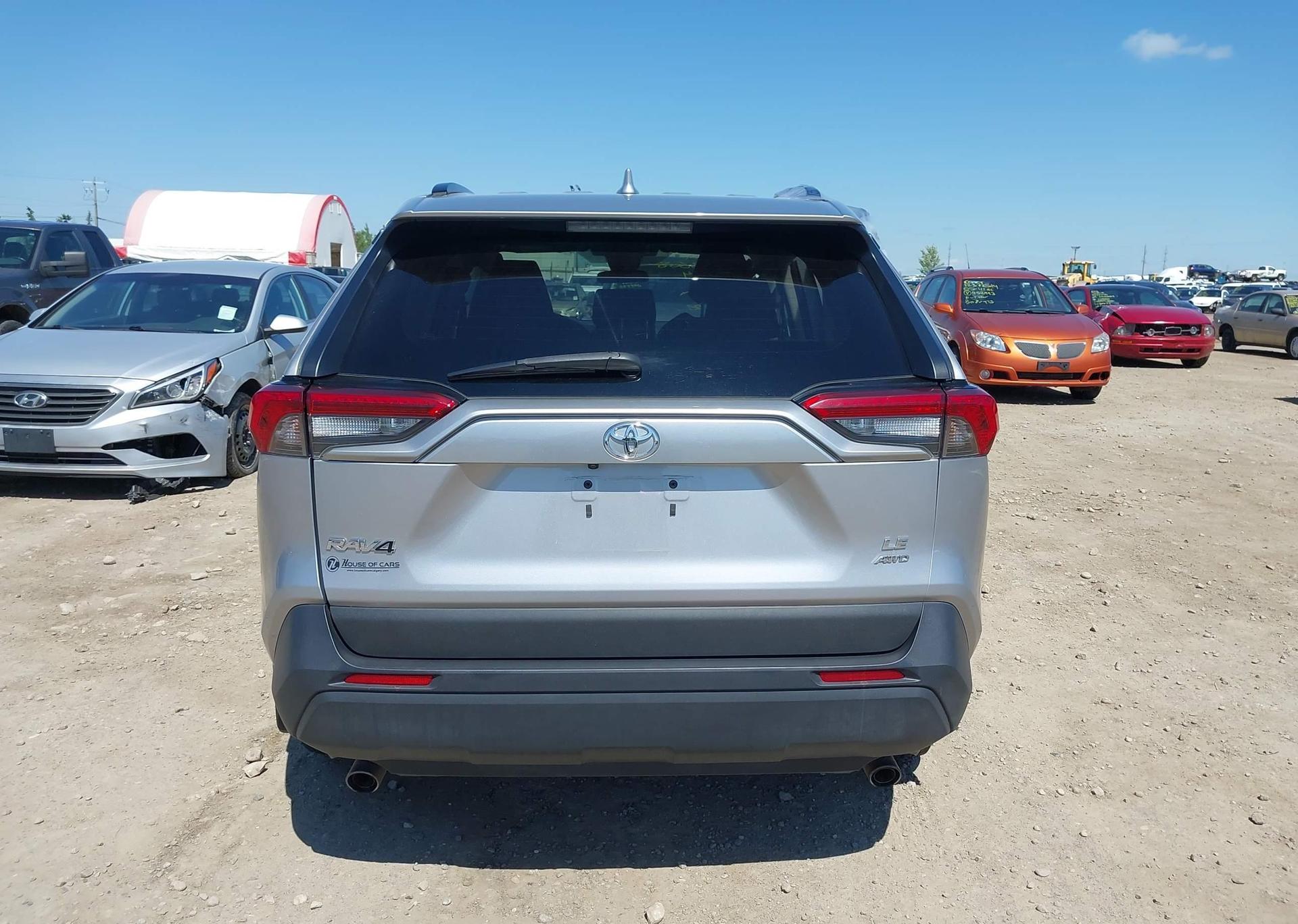 2019 TOYOTA RAV4 LE
