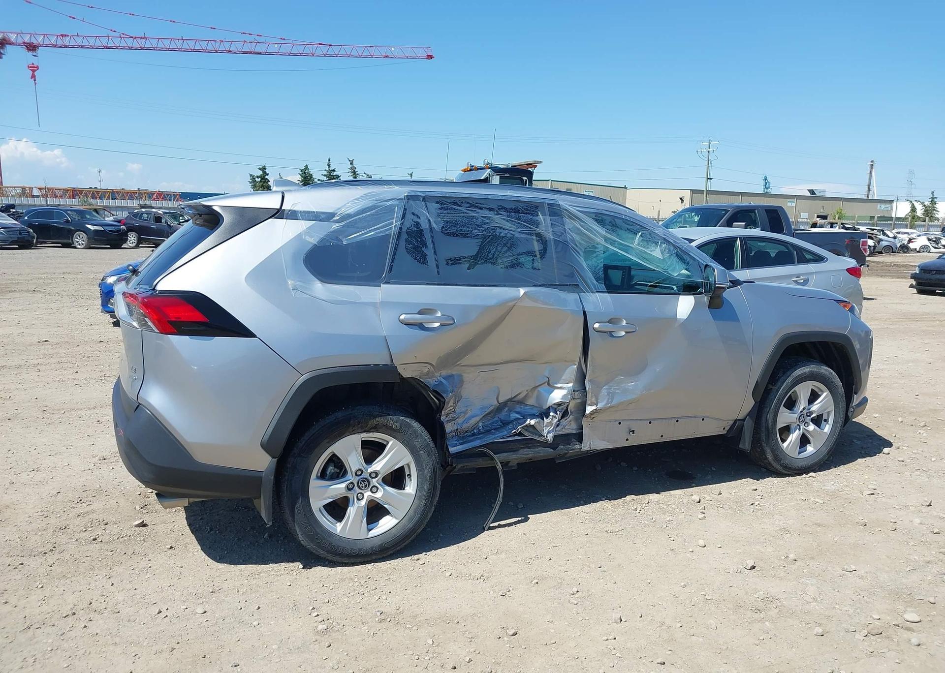 2019 TOYOTA RAV4 LE