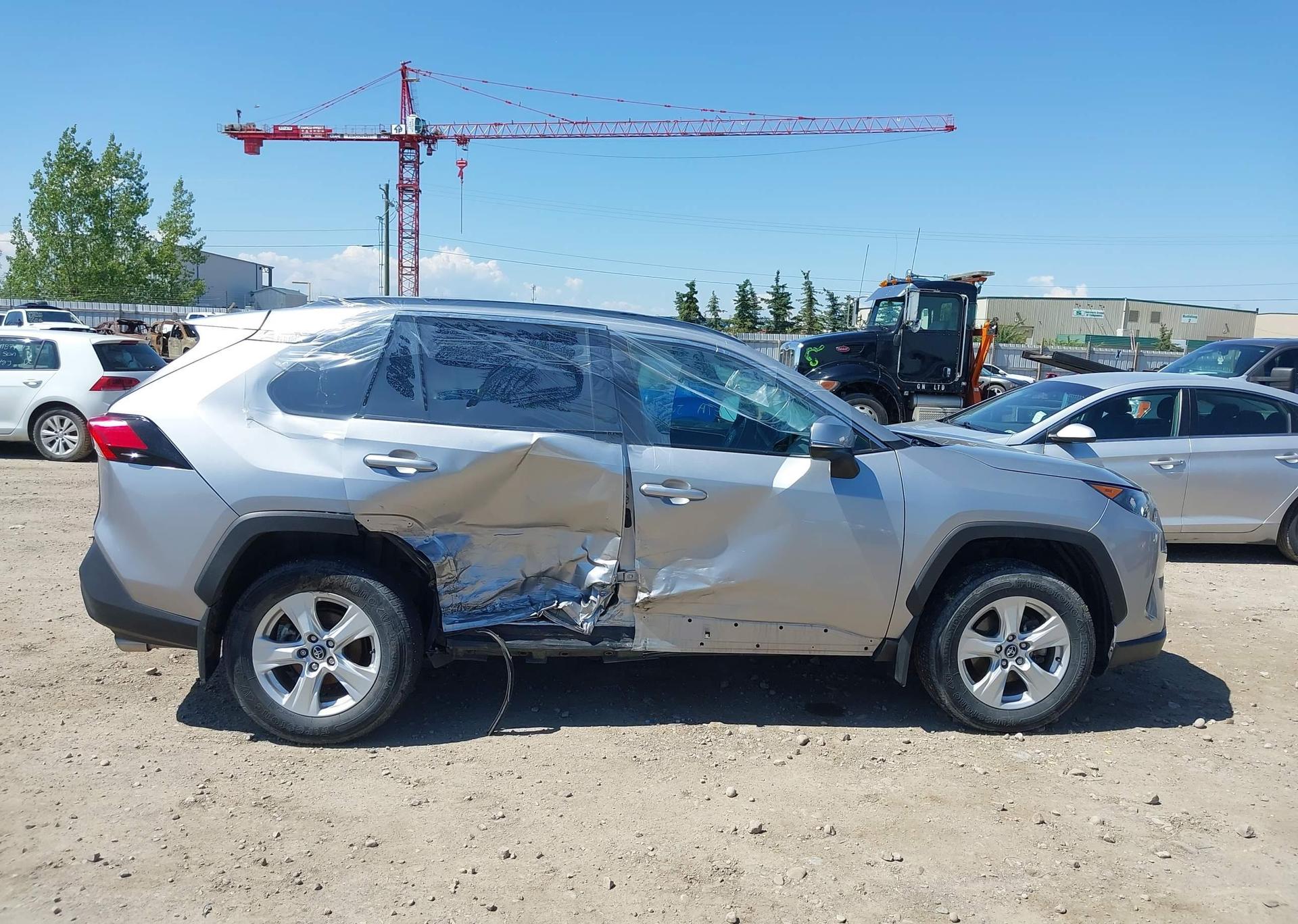 2019 TOYOTA RAV4 LE