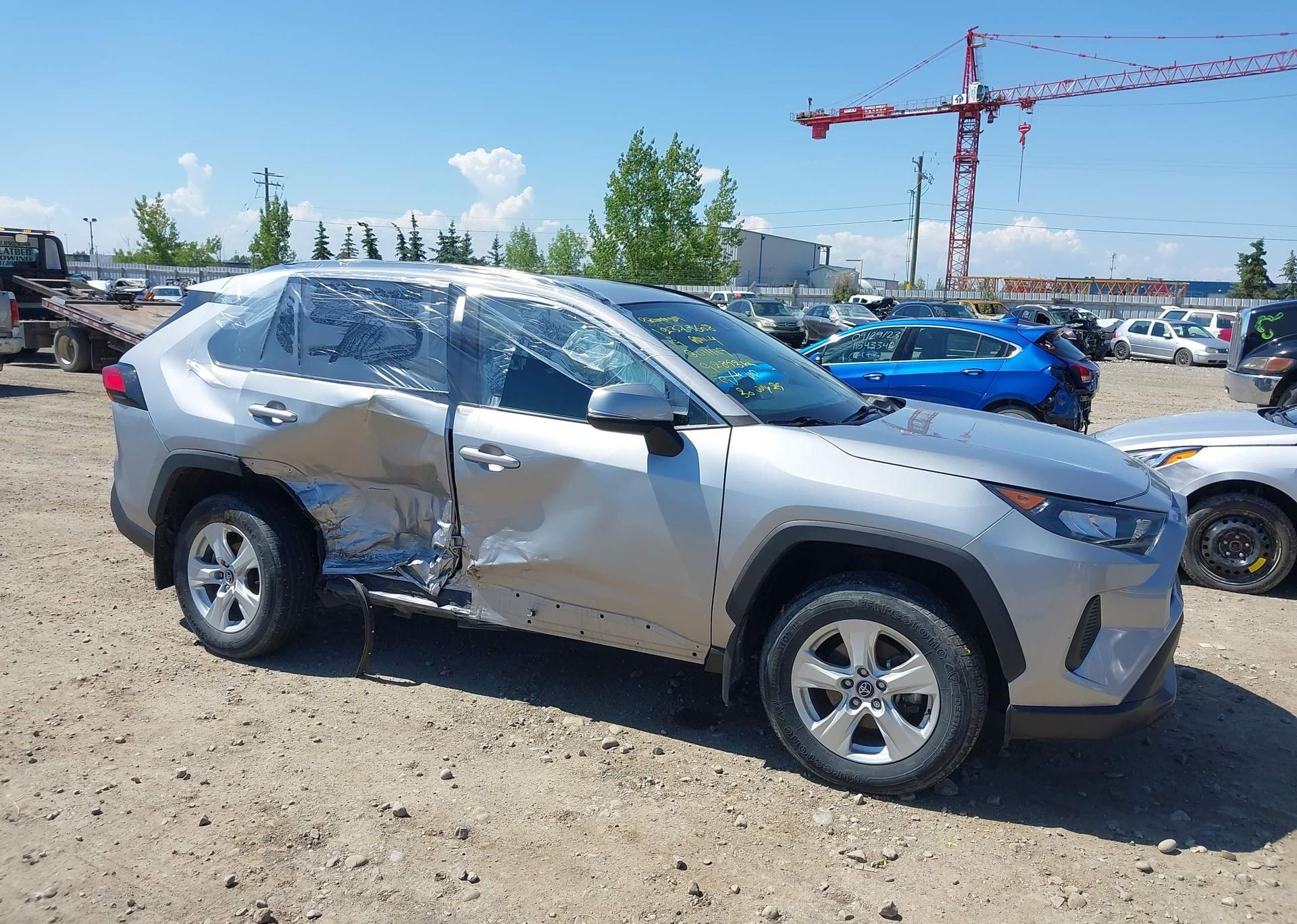 2019 TOYOTA RAV4 LE