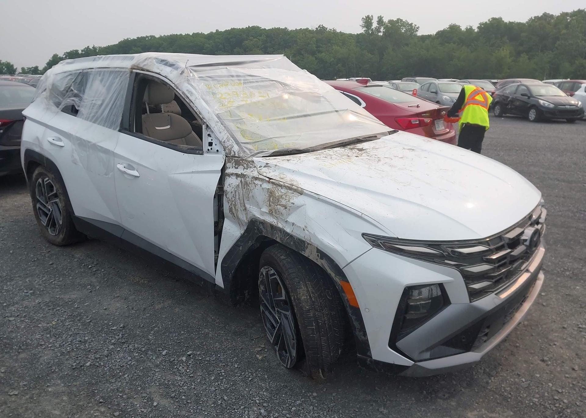 2025 HYUNDAI TUCSON ULTIMATE HYBRID AWD