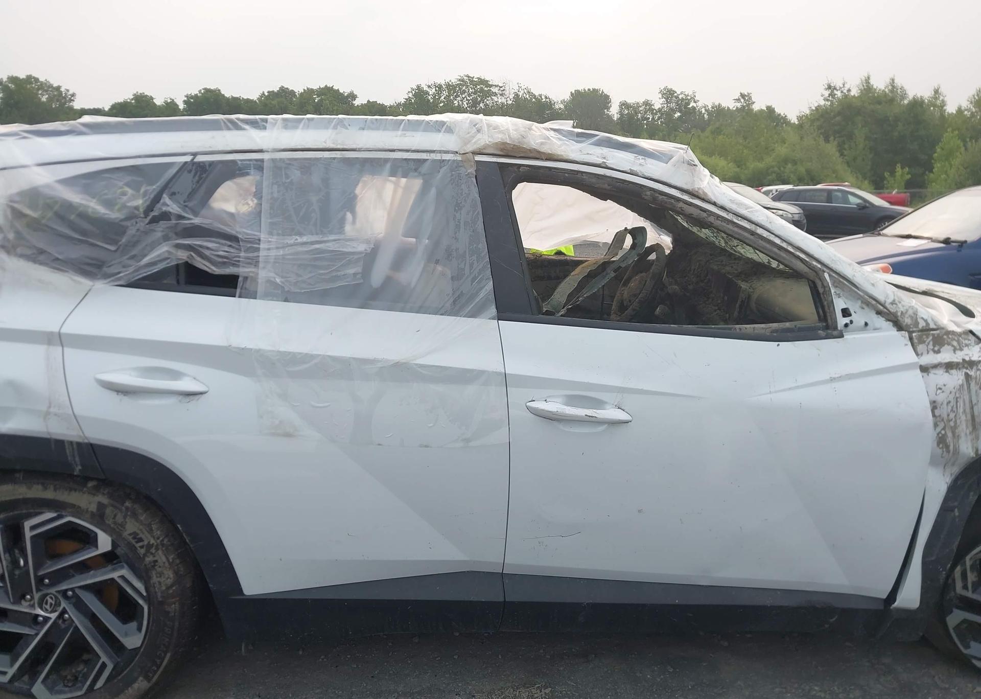 2025 HYUNDAI TUCSON ULTIMATE HYBRID AWD