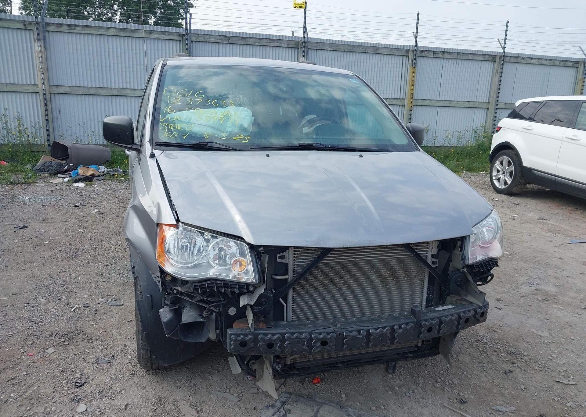 2016 DODGE GRAND CARAVAN SE