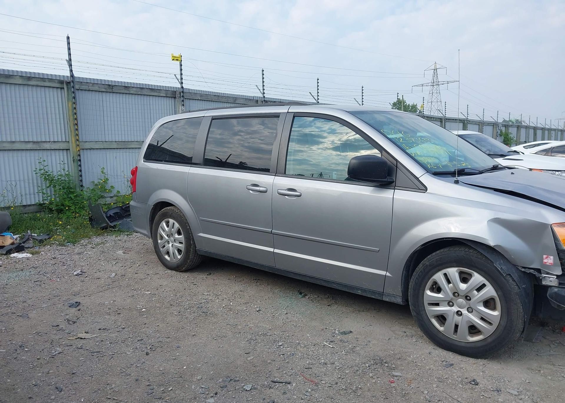 2016 DODGE GRAND CARAVAN SE