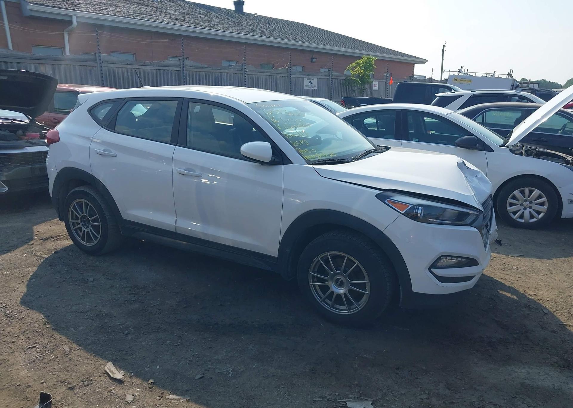 2016 HYUNDAI TUCSON