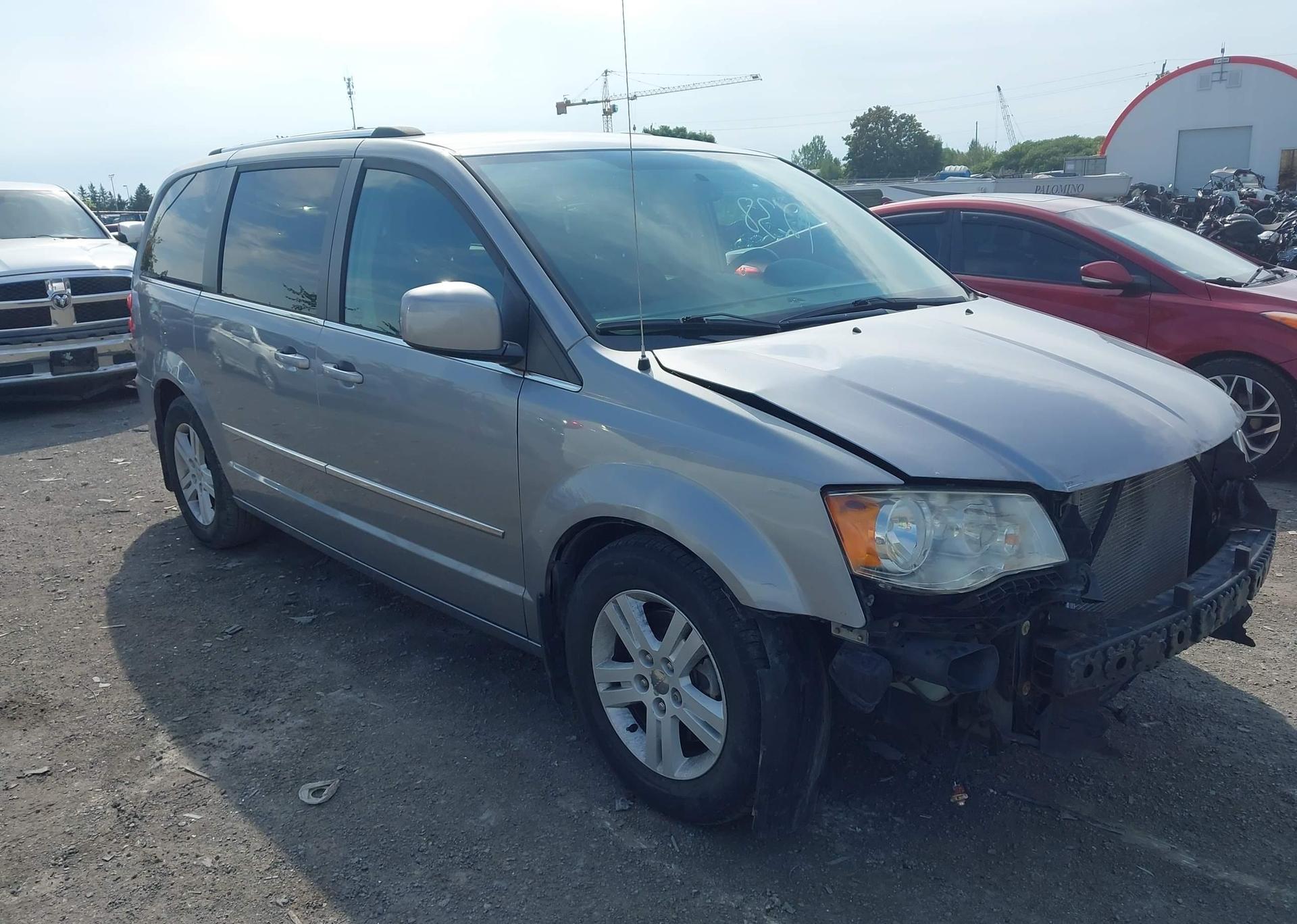2013 DODGE GRAND CARAVAN