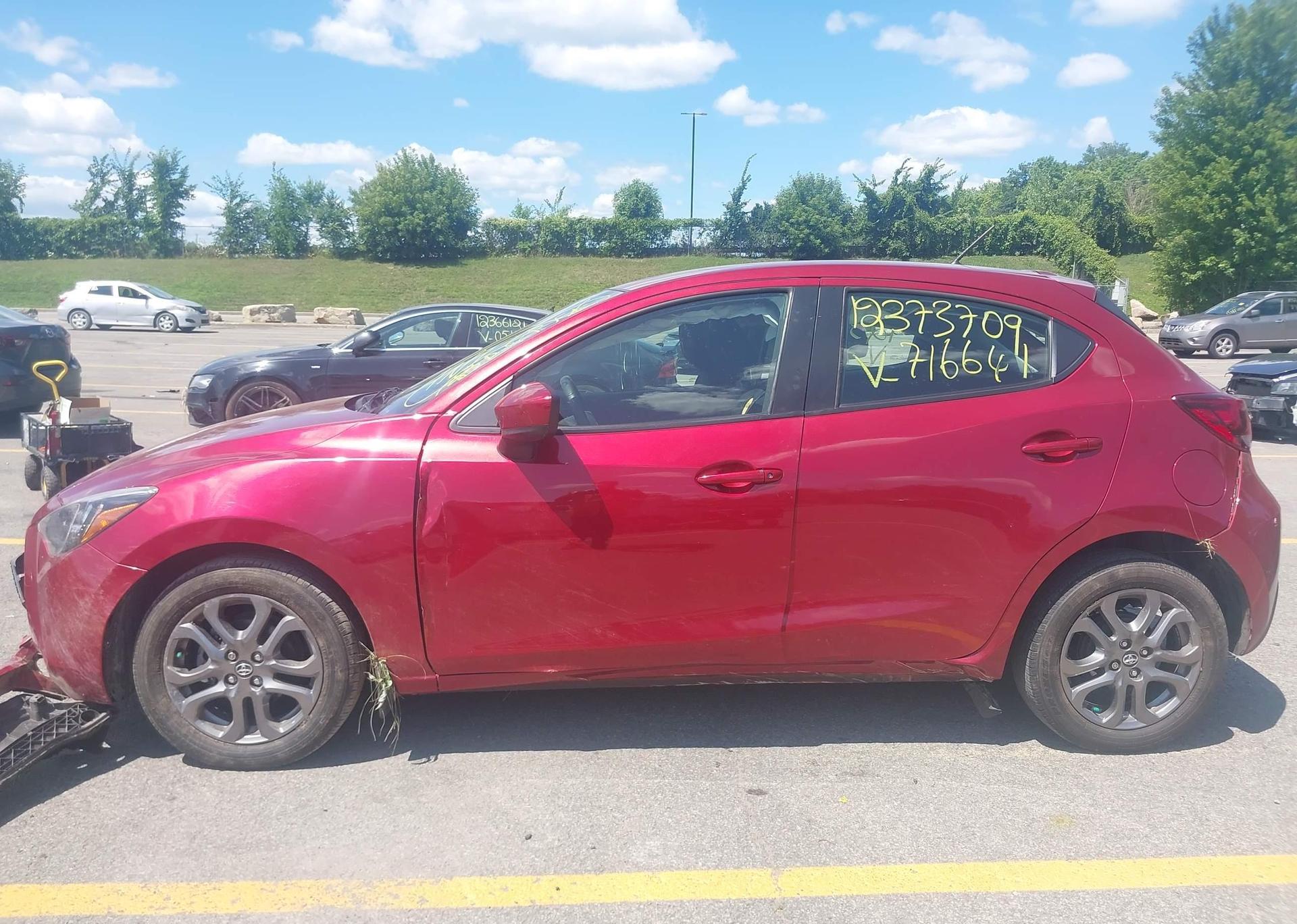 2020 TOYOTA YARIS LE
