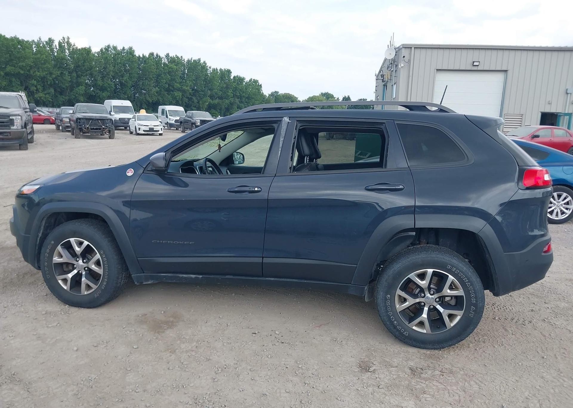 2016 JEEP CHEROKEE TRAILHAWK