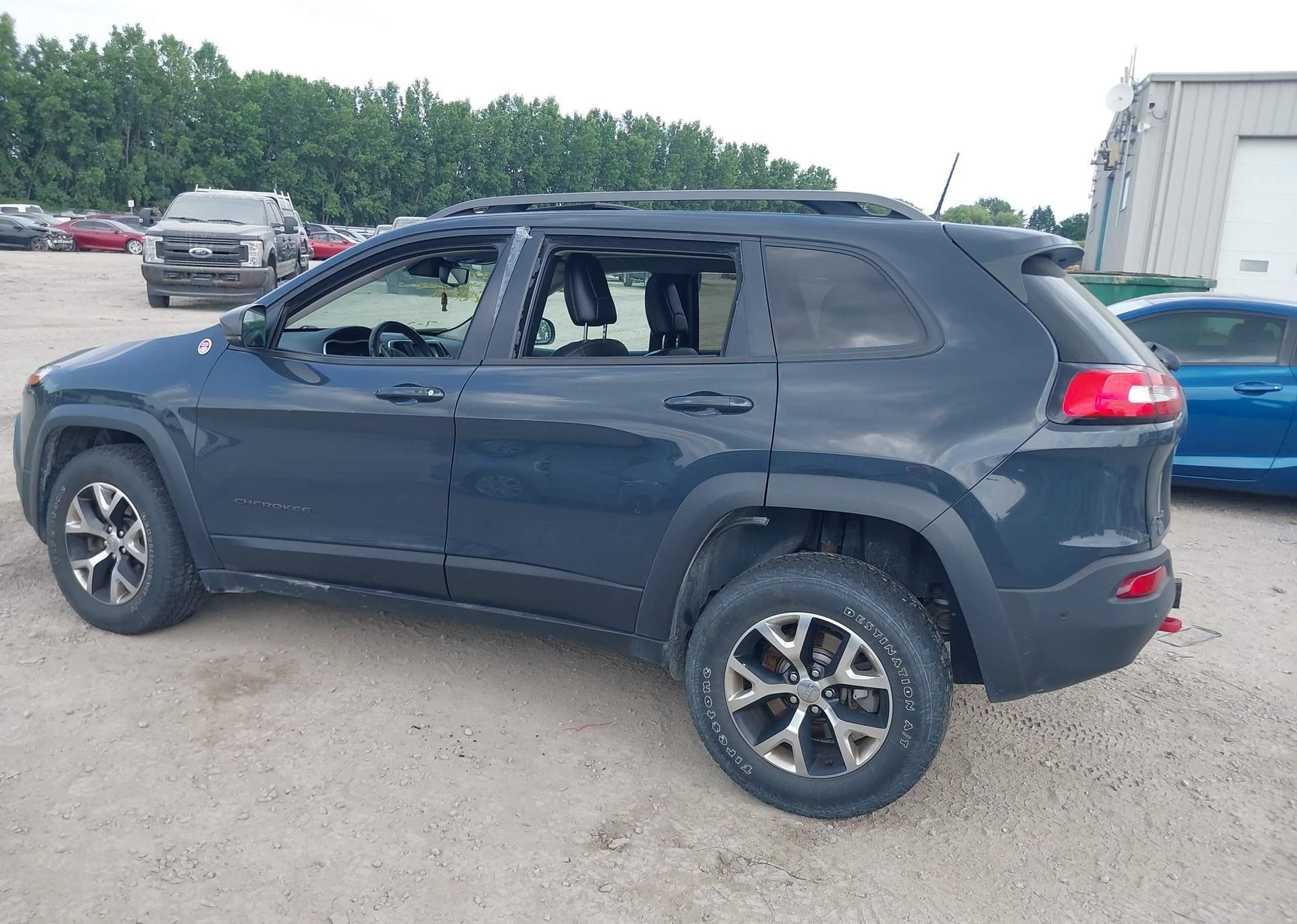 2016 JEEP CHEROKEE TRAILHAWK