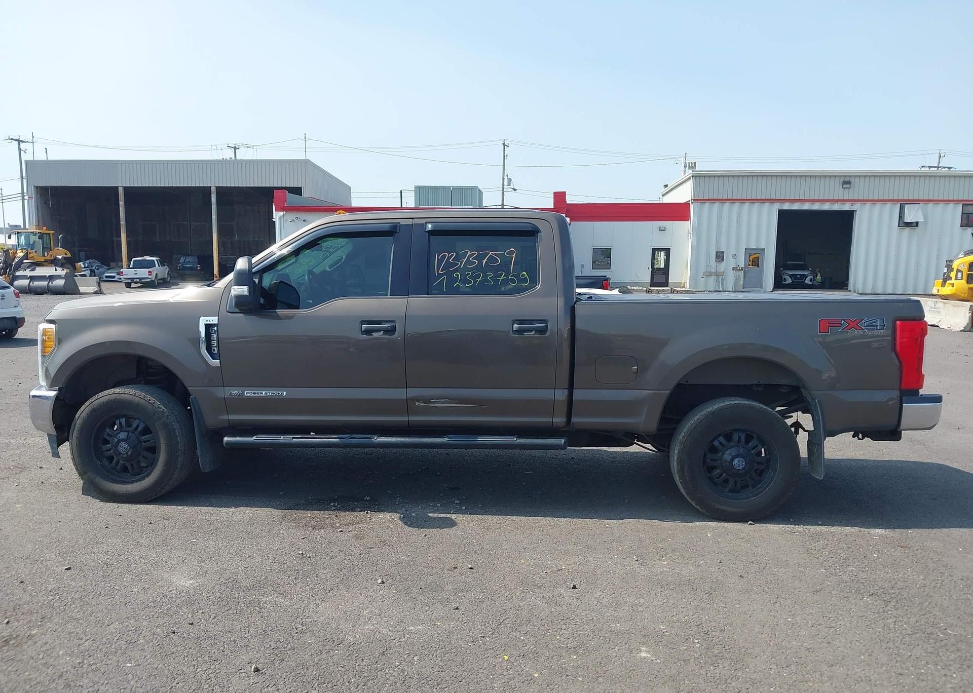 2017 FORD F-250 XLT