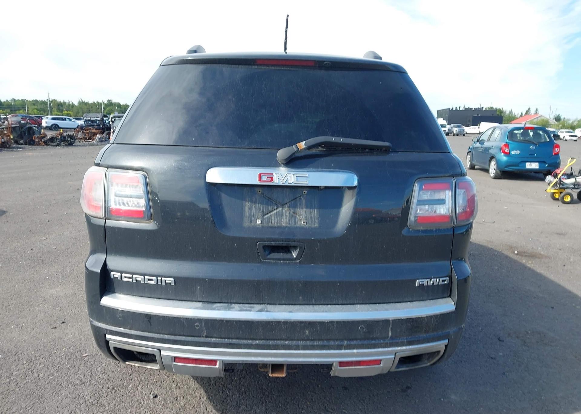 2015 GMC ACADIA DENALI