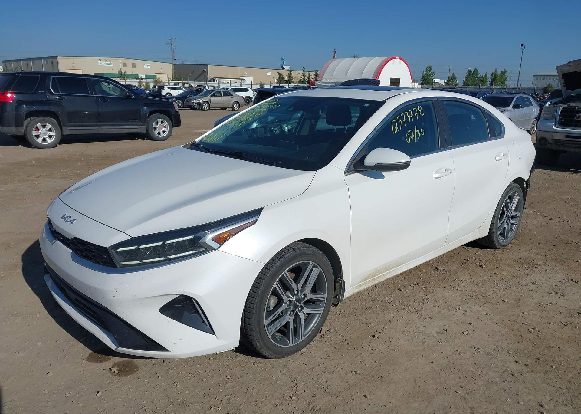 2022 KIA FORTE EX