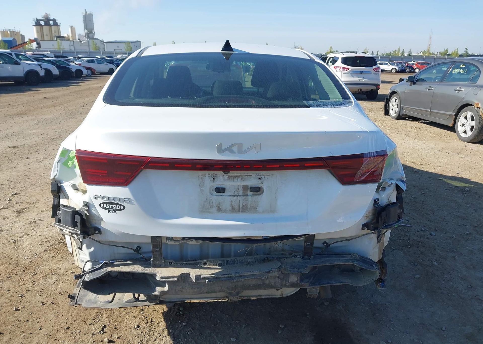 2022 KIA FORTE EX