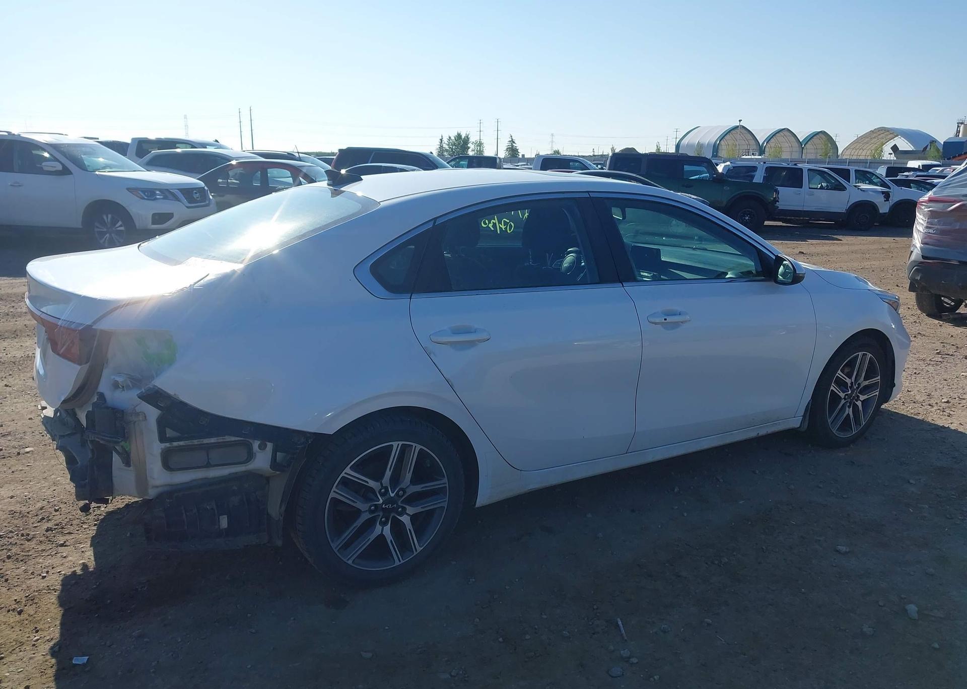 2022 KIA FORTE EX