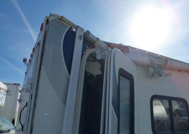 2006 FLEETWOOD TRAILER