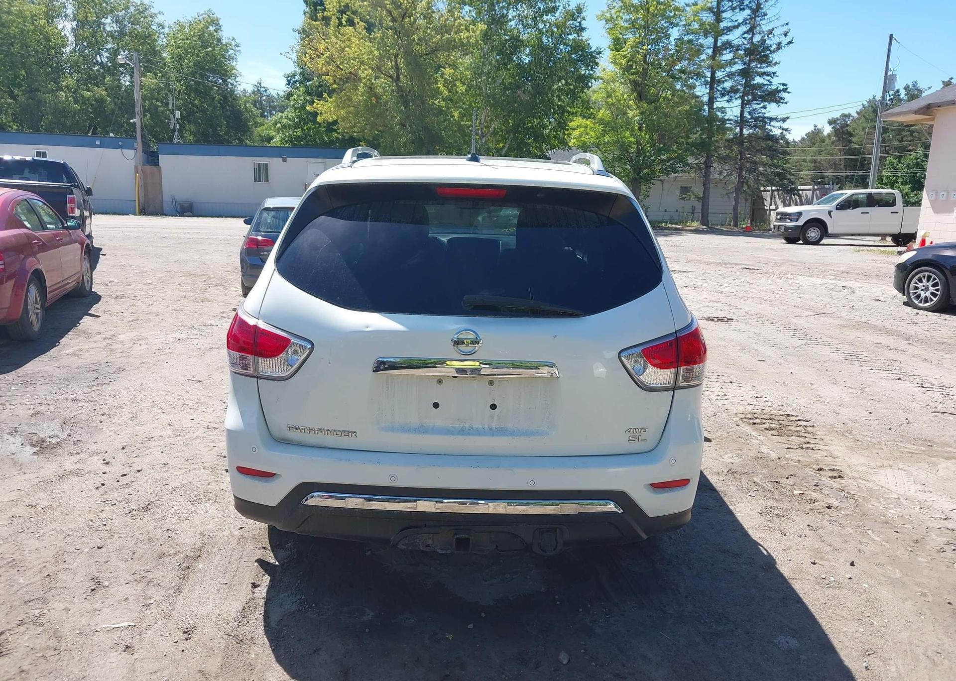 2014 NISSAN PATHFINDER S