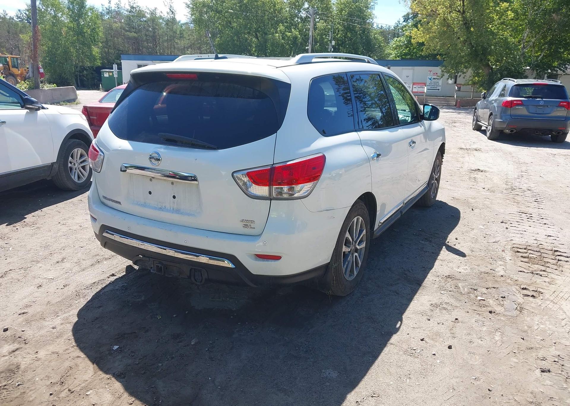 2014 NISSAN PATHFINDER S