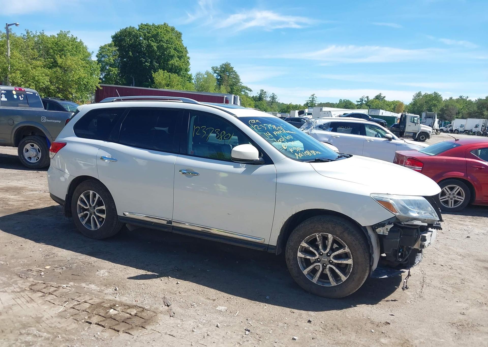2014 NISSAN PATHFINDER S