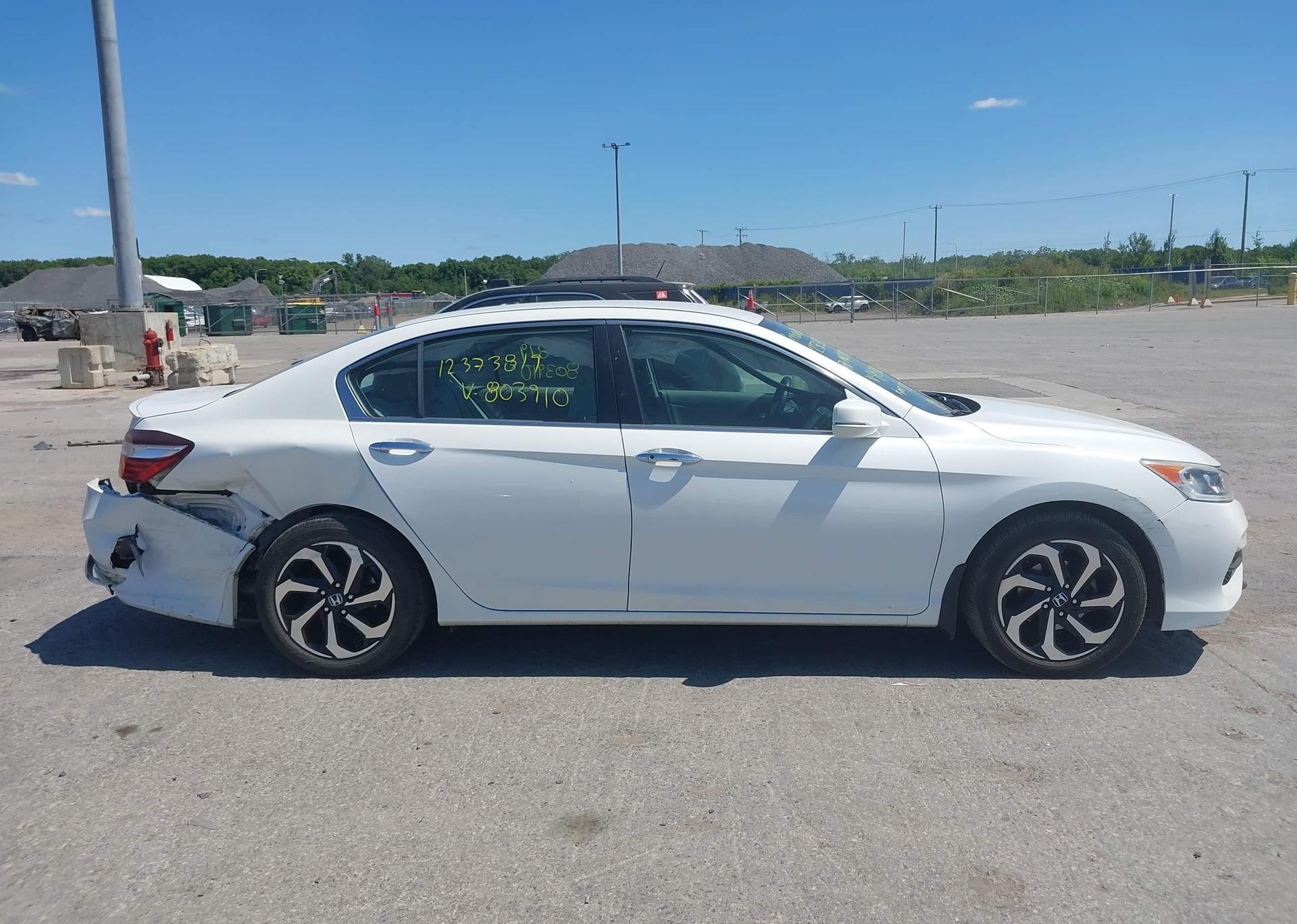 2017 HONDA ACCORD EX