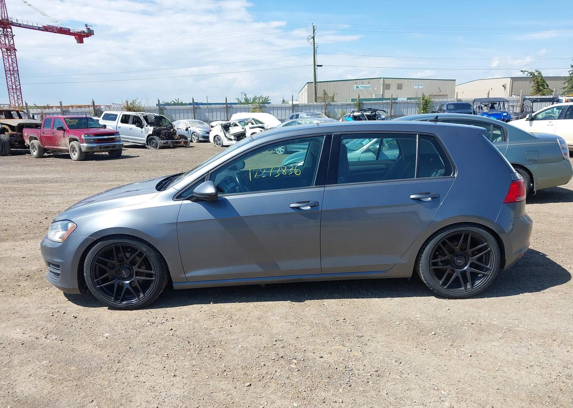 2015 VOLKSWAGEN GOLF