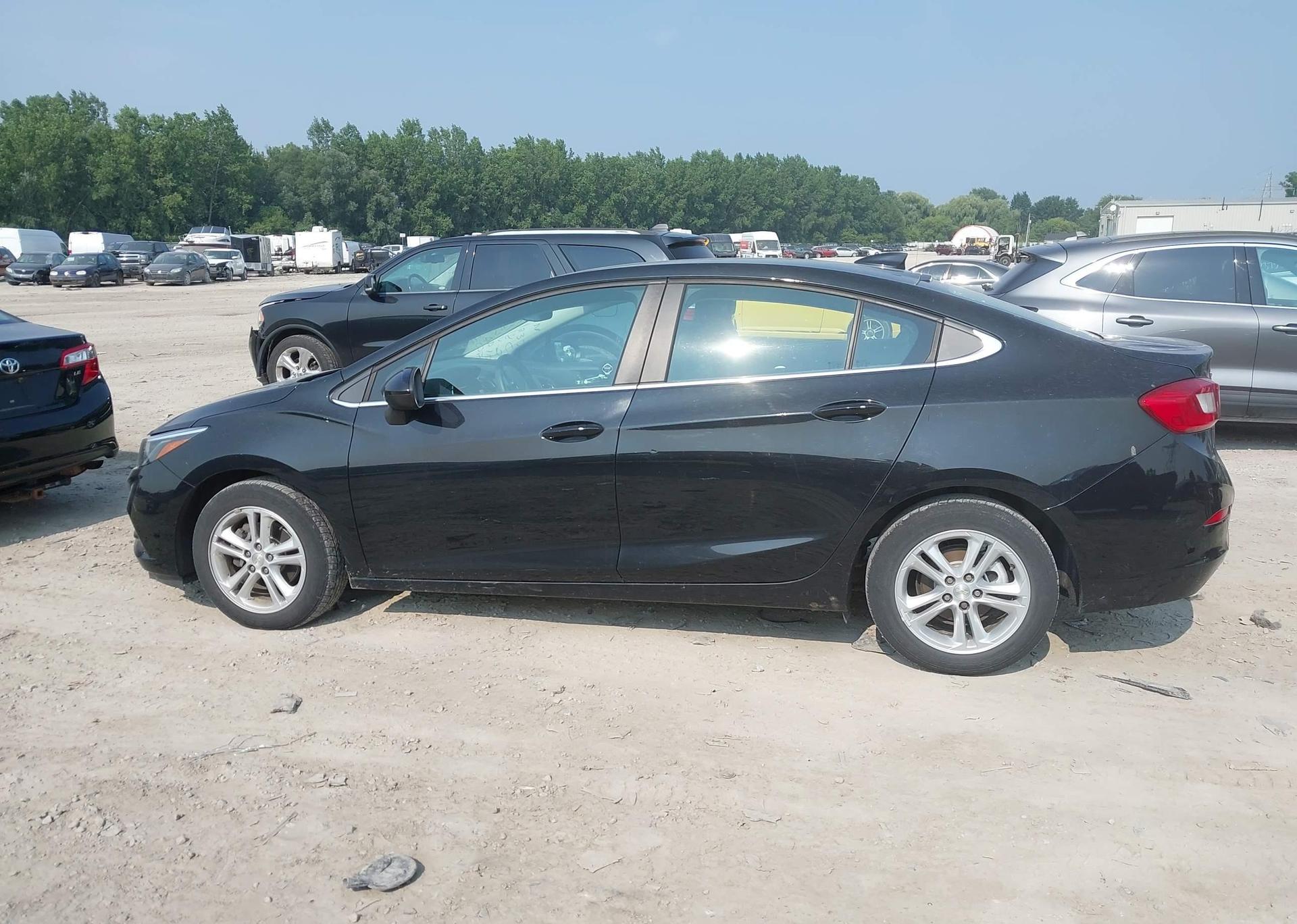 2018 CHEVROLET CRUZE