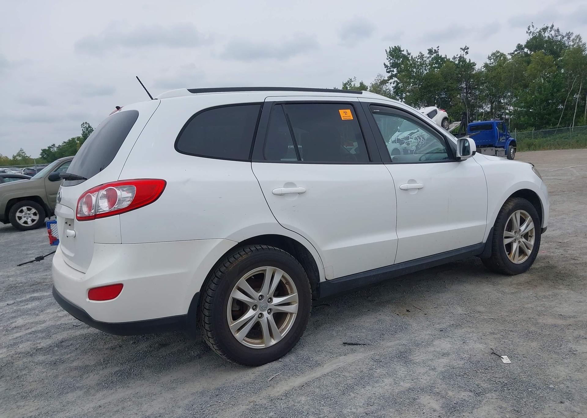 2012 HYUNDAI SANTA FE GLS