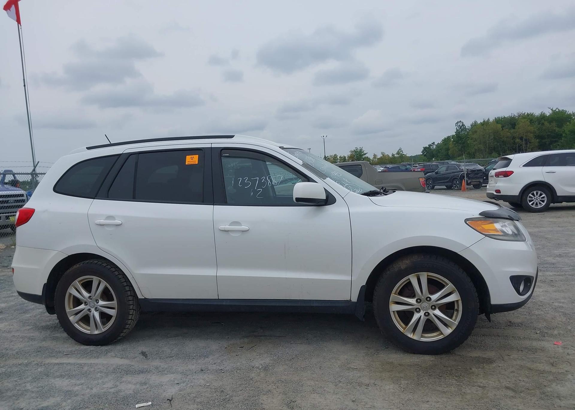 2012 HYUNDAI SANTA FE GLS