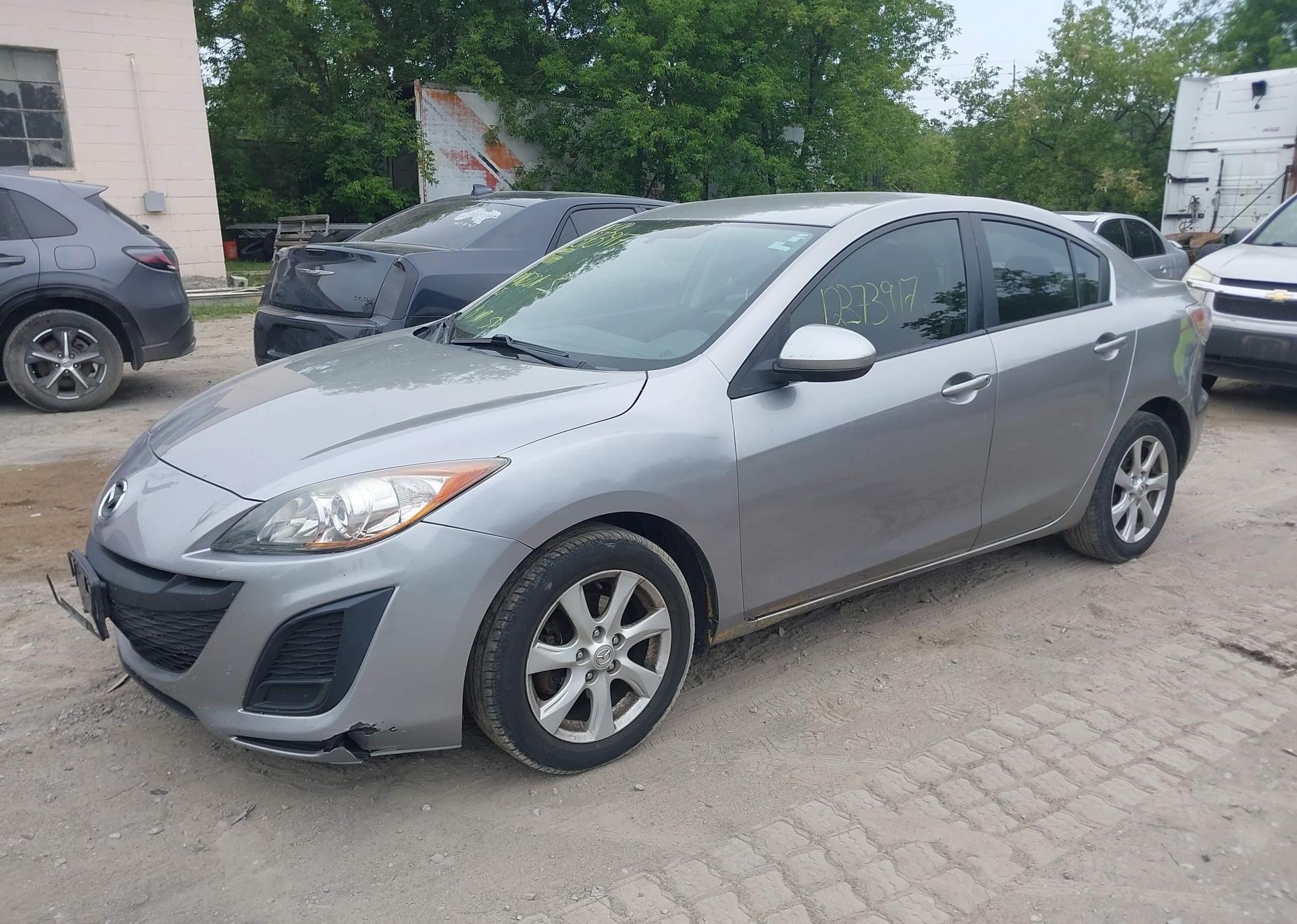 2011 MAZDA 3 I