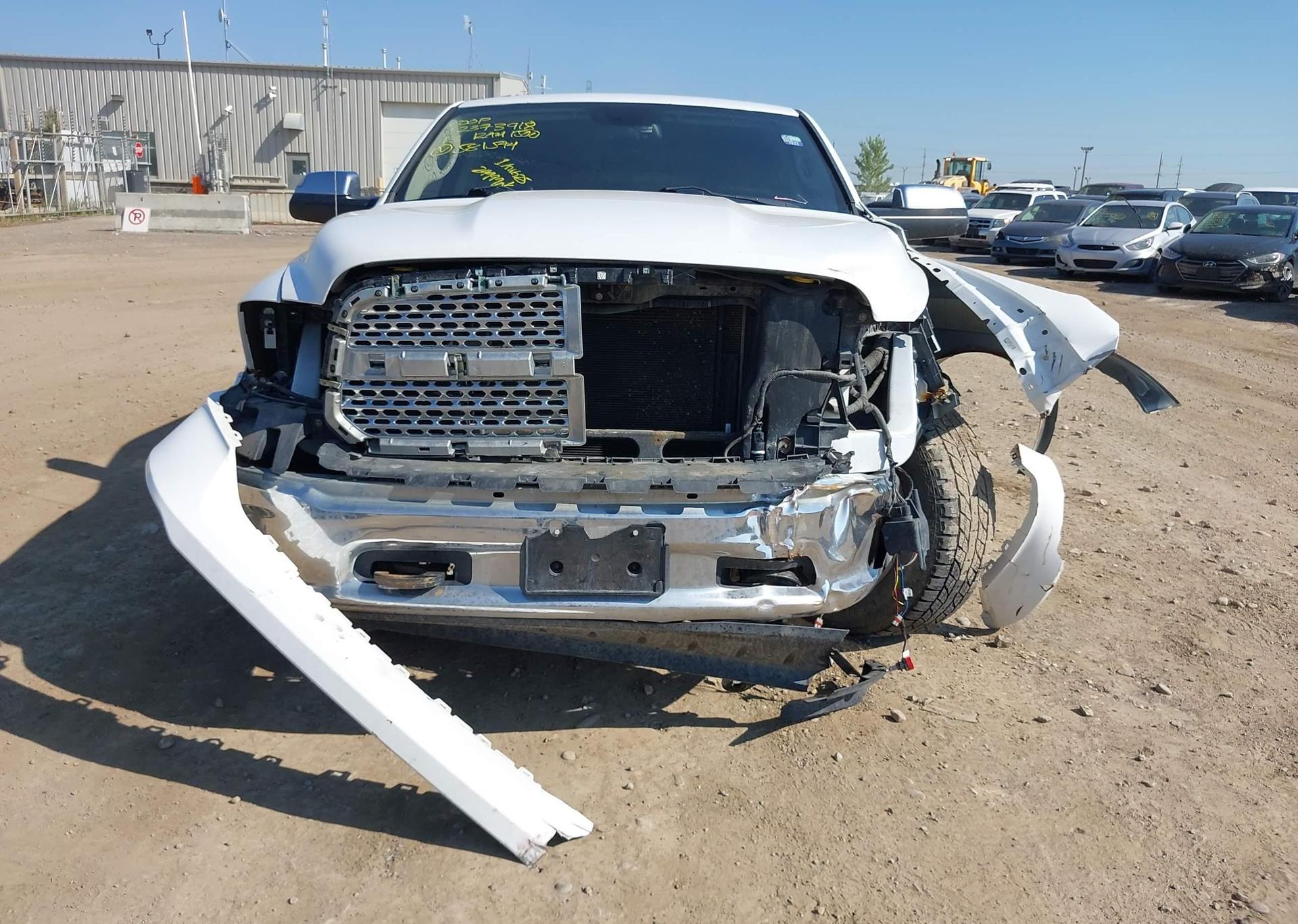 2013 RAM 1500 LARAMIE