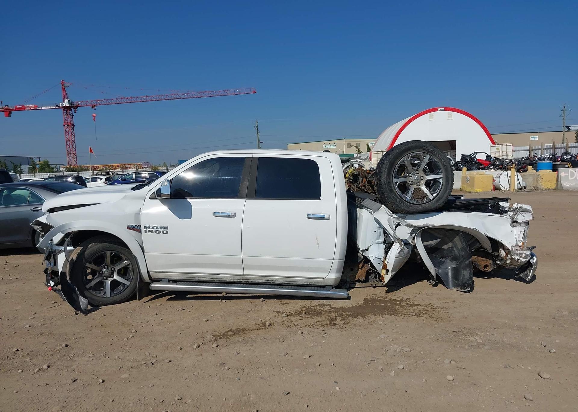 2013 RAM 1500 LARAMIE