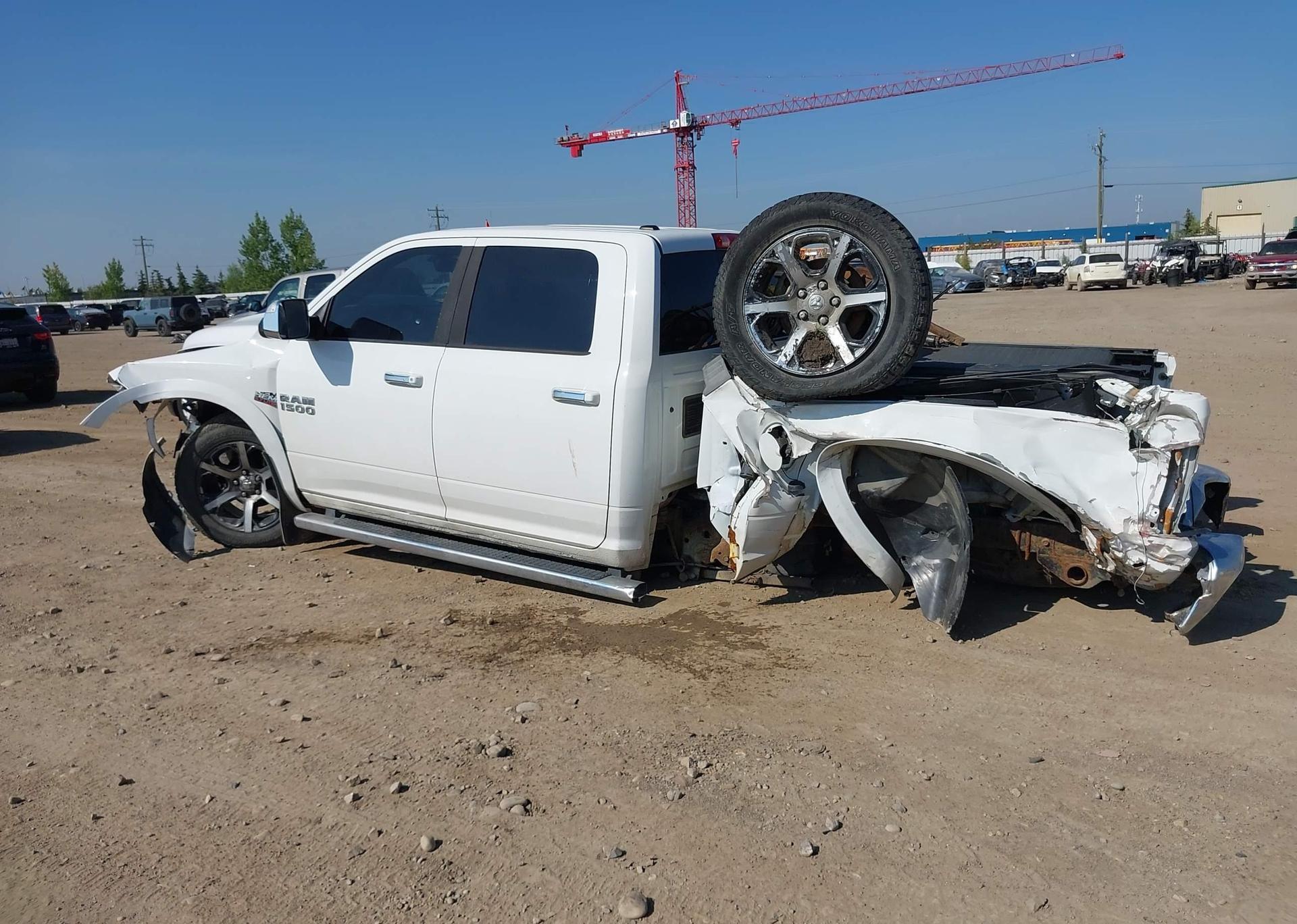 2013 RAM 1500 LARAMIE