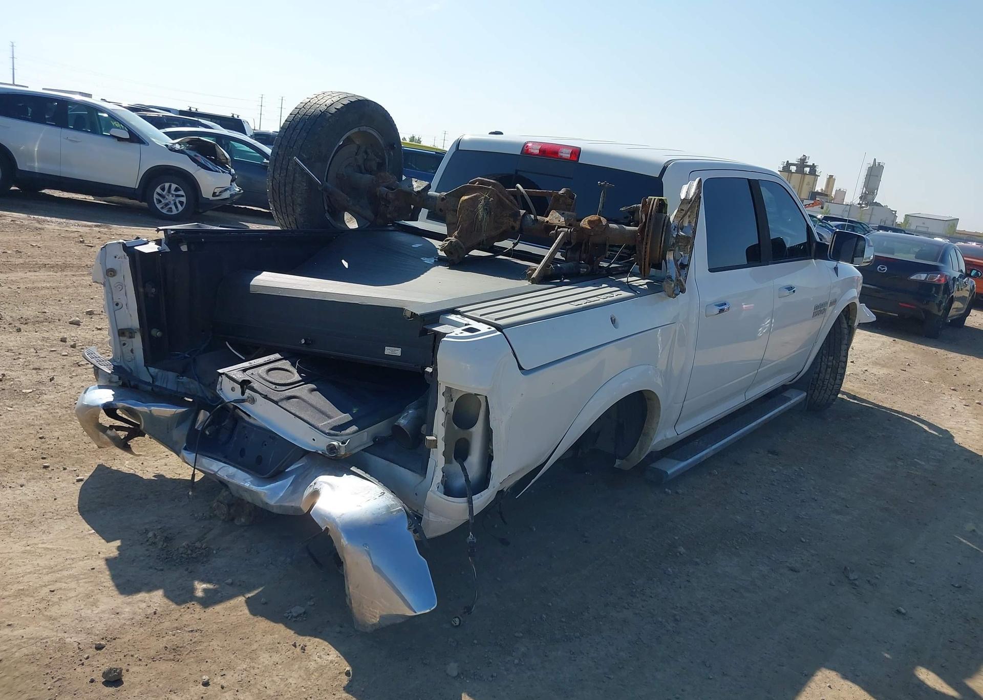 2013 RAM 1500 LARAMIE