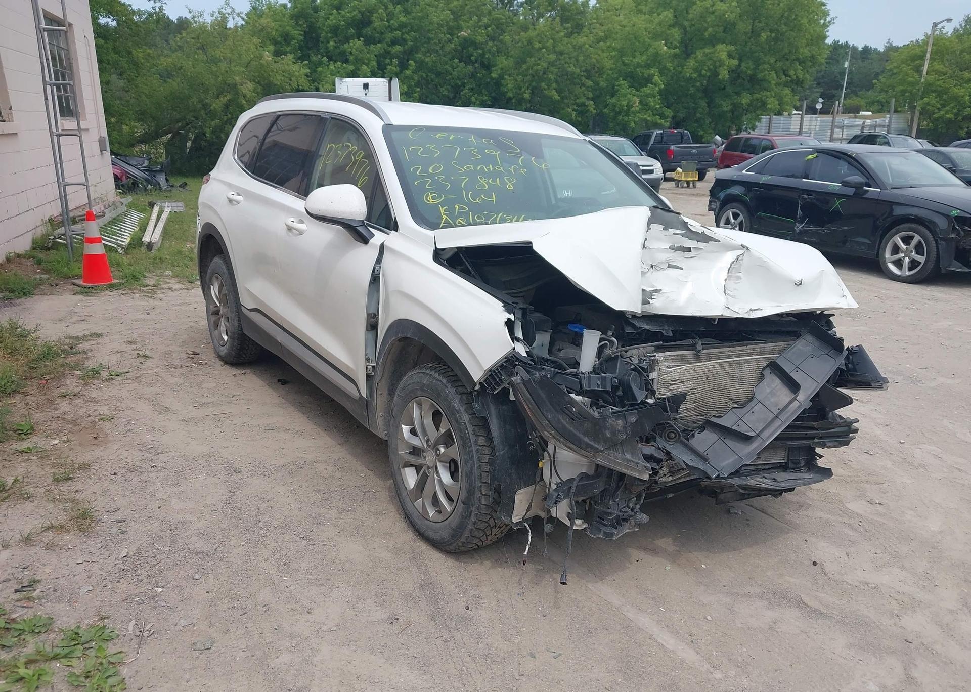 2020 HYUNDAI SANTA FE ESSENTIAL AWD WITH SMARTSENSE PACKAGE