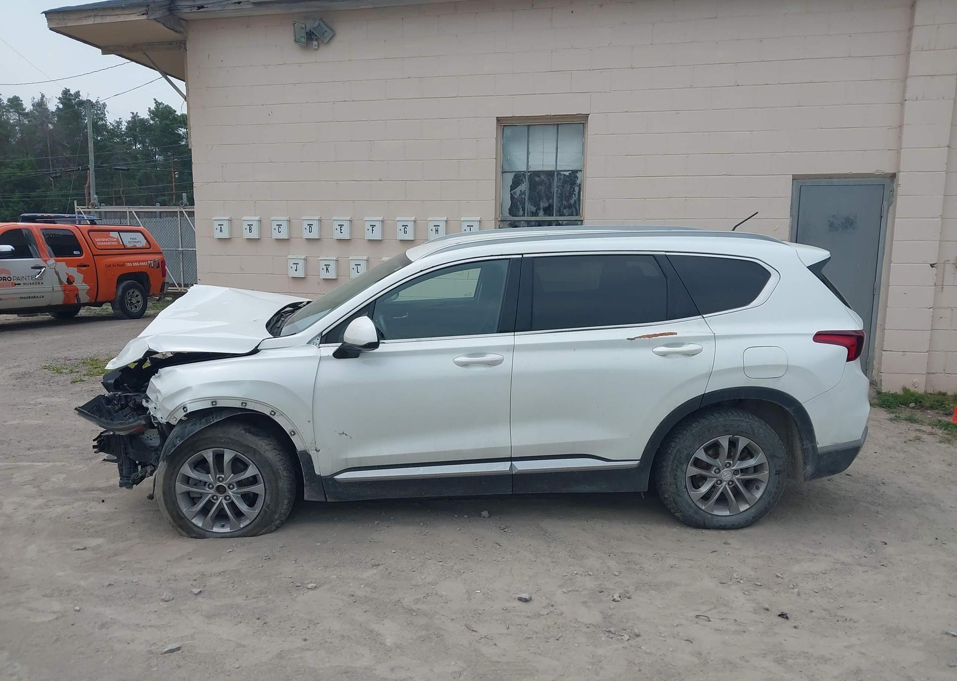 2020 HYUNDAI SANTA FE ESSENTIAL AWD WITH SMARTSENSE PACKAGE