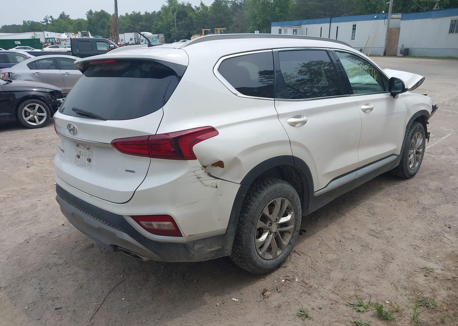 2020 HYUNDAI SANTA FE ESSENTIAL AWD WITH SMARTSENSE PACKAGE