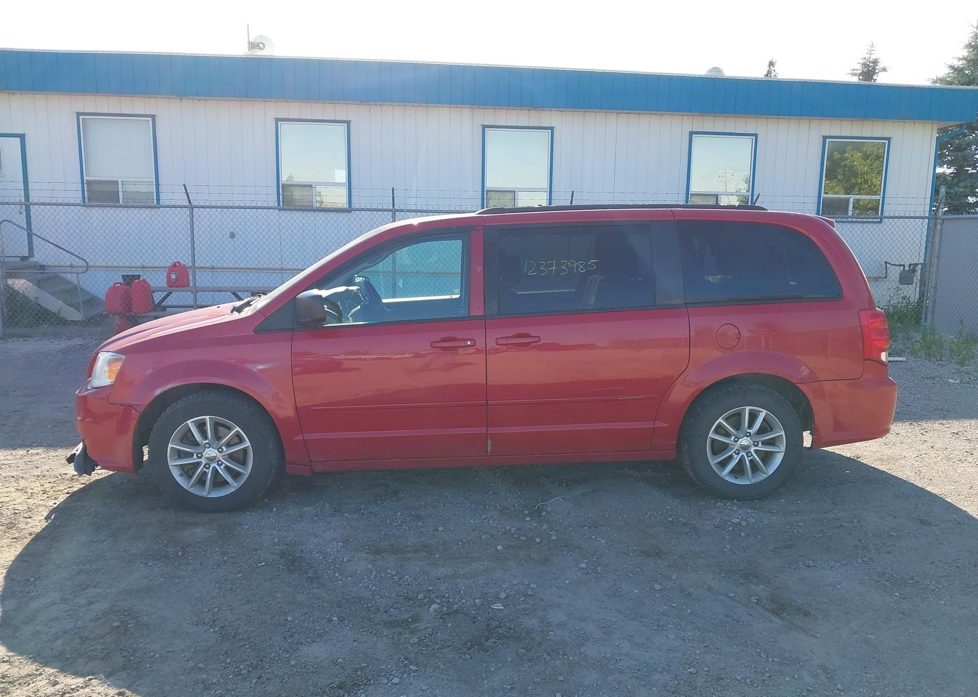 2015 DODGE GRAND CARAVAN SE