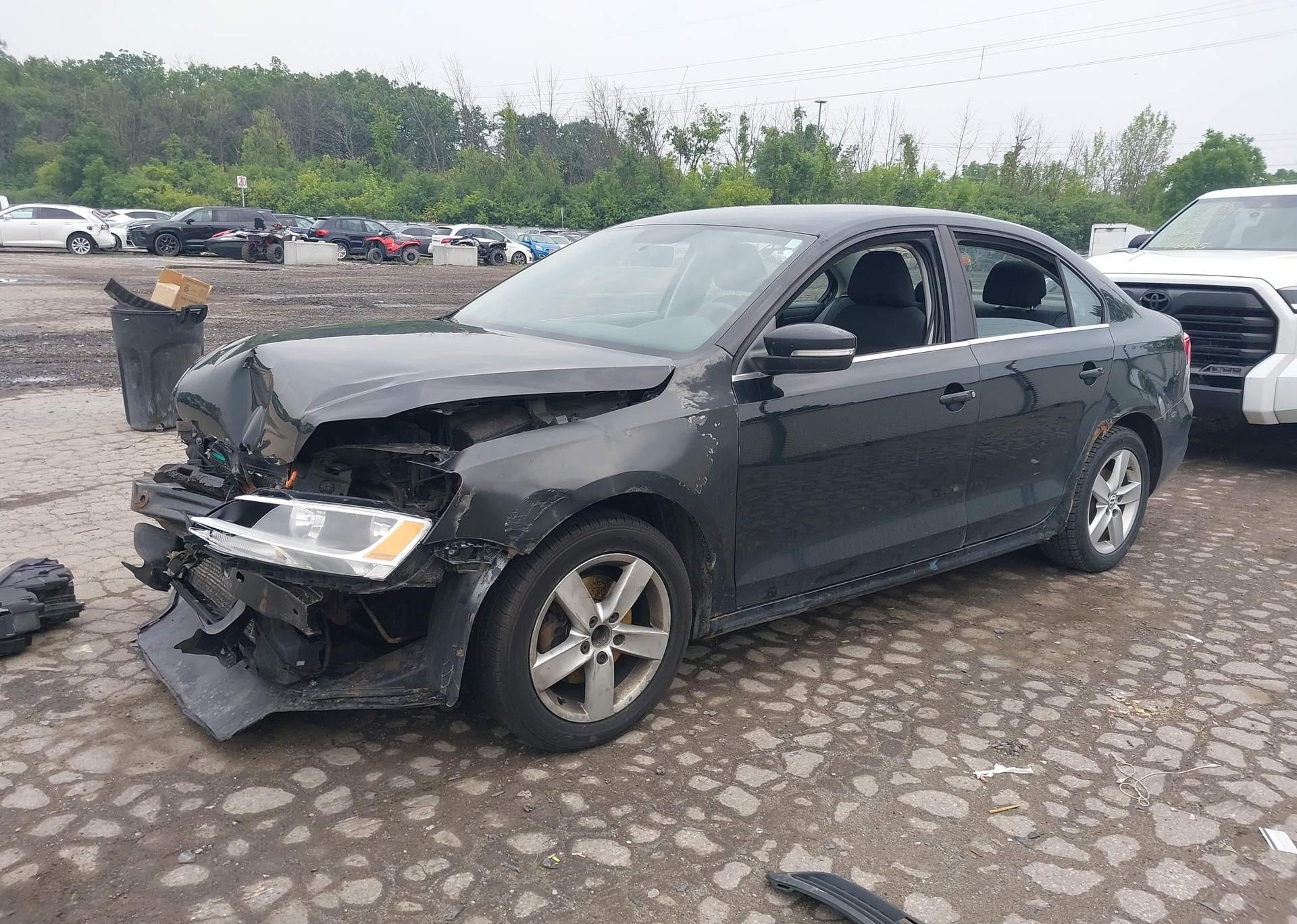 2011 VOLKSWAGEN JETTA SE
