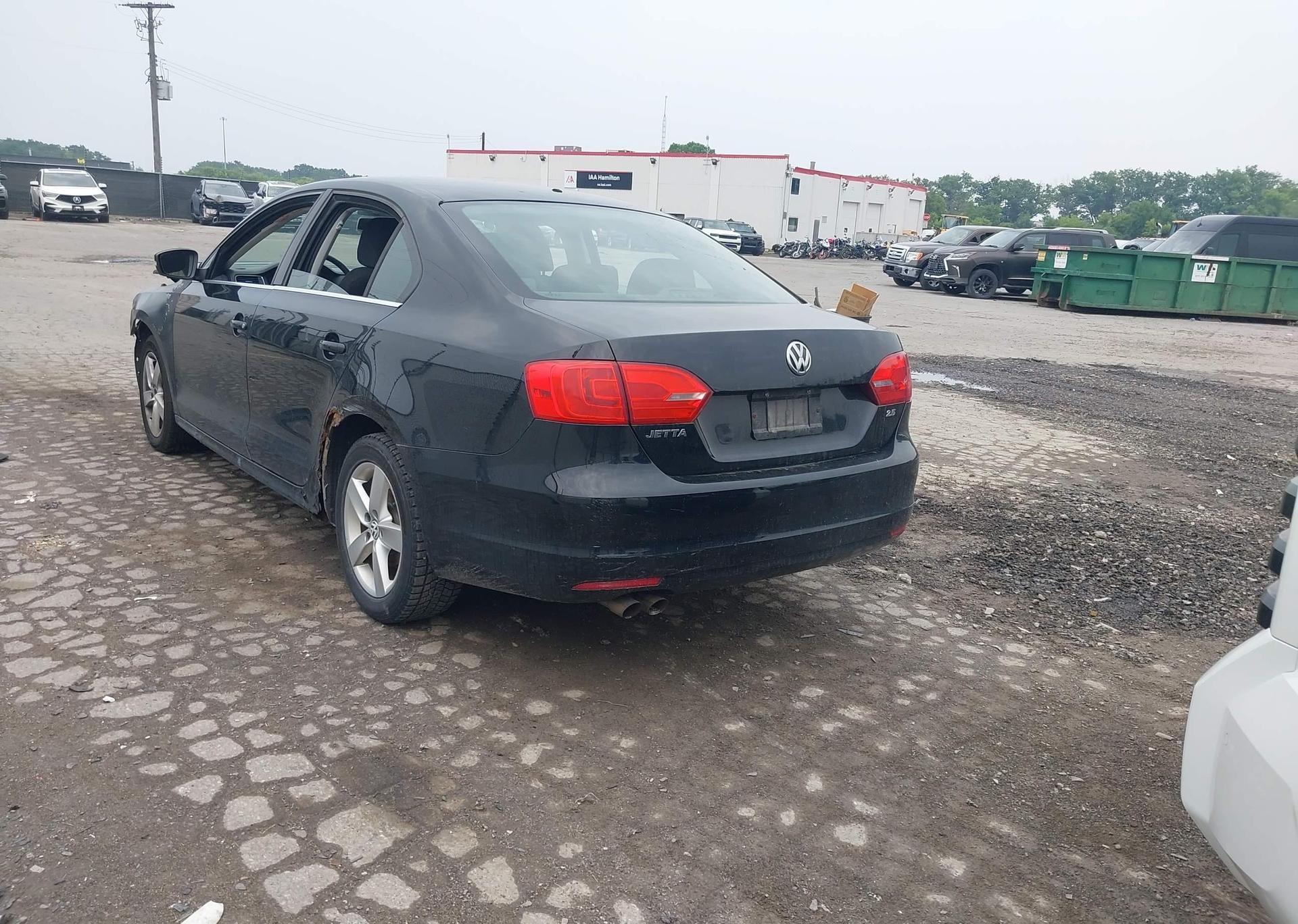 2011 VOLKSWAGEN JETTA SE