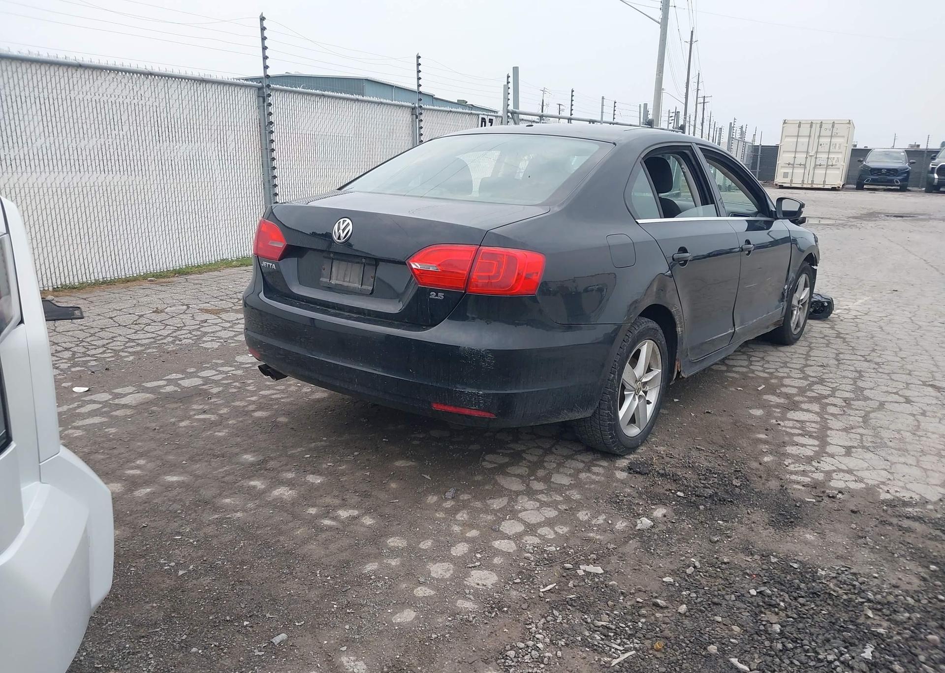 2011 VOLKSWAGEN JETTA SE