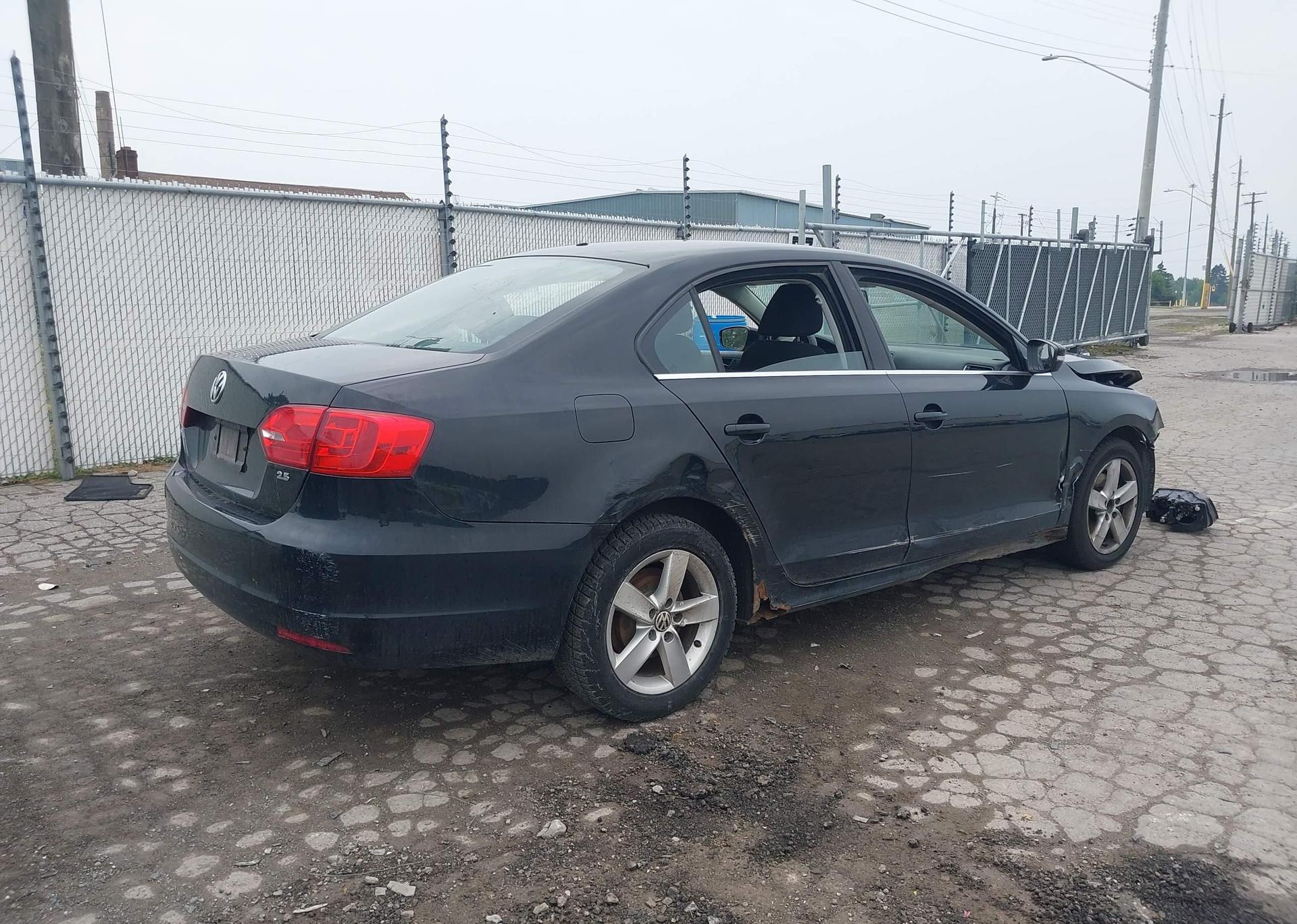 2011 VOLKSWAGEN JETTA SE