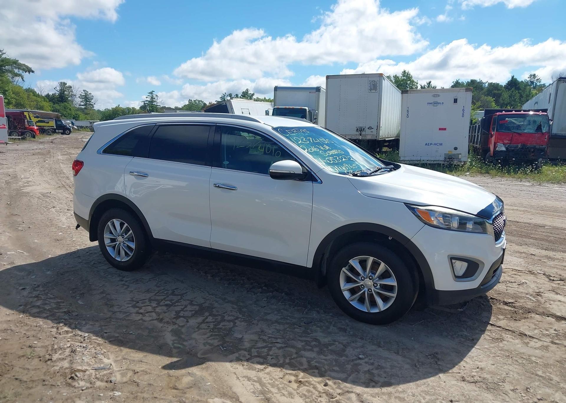 2016 KIA SORENTO LX