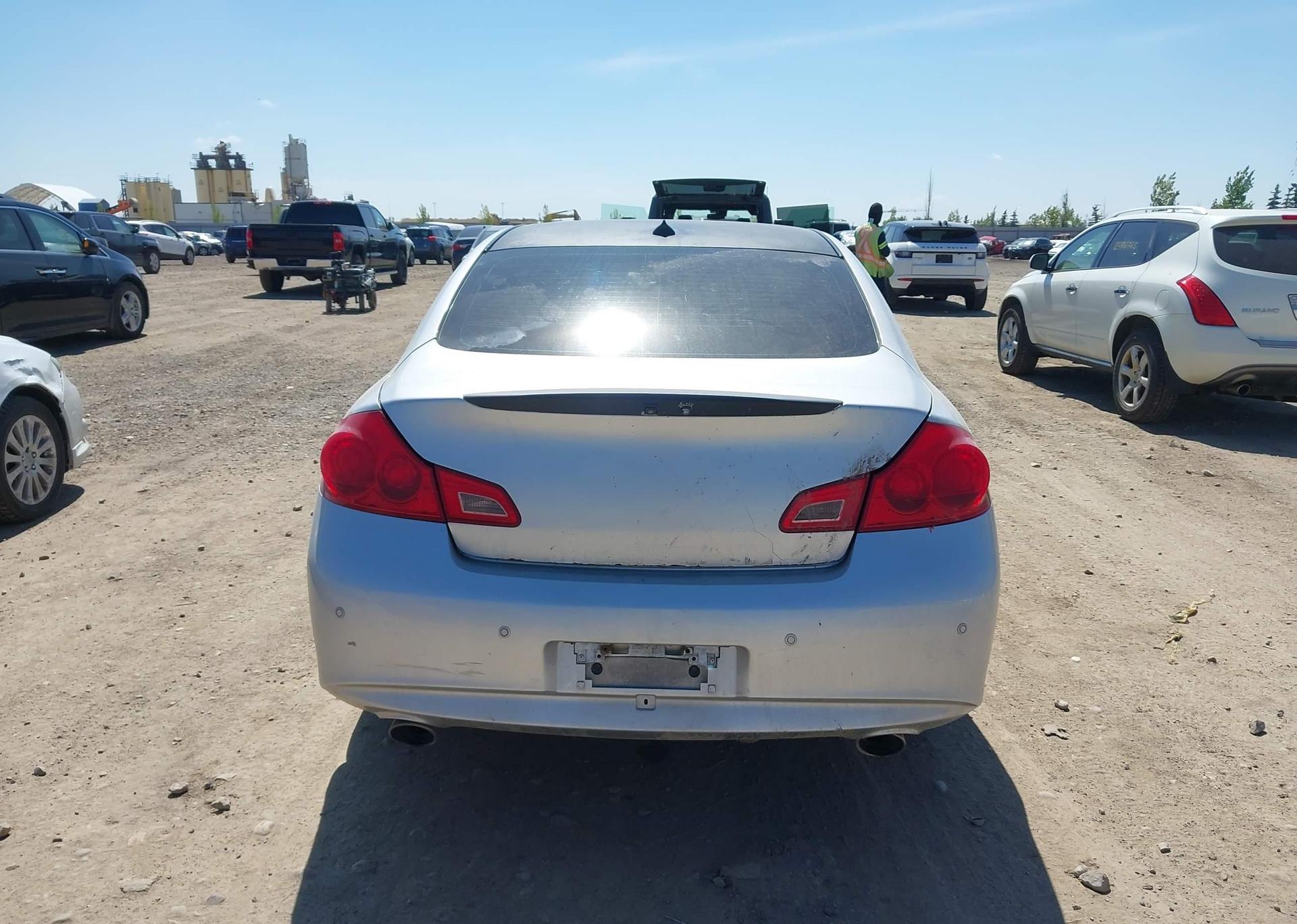 2010 INFINITI G37X