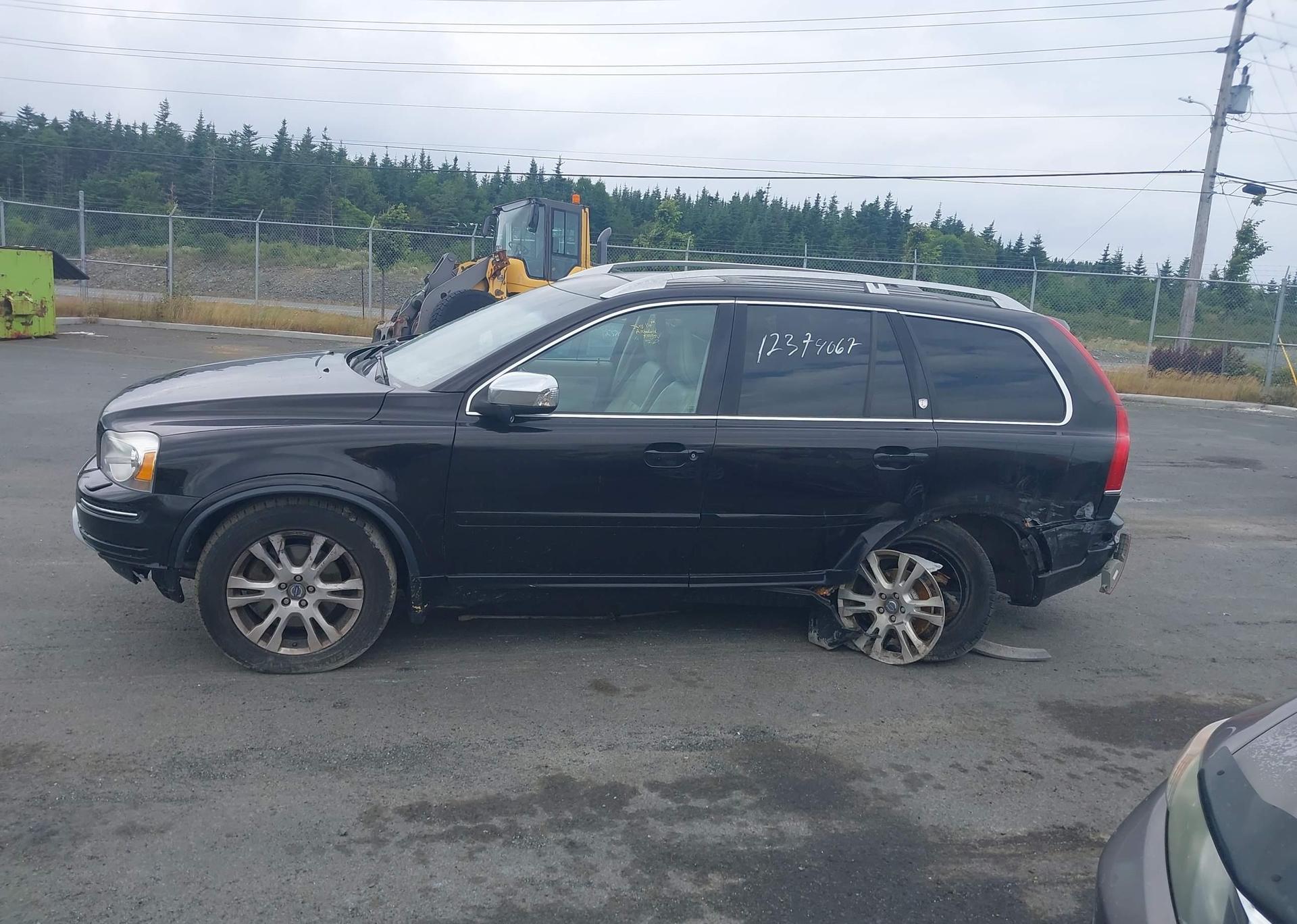 2013 VOLVO XC90 3.2