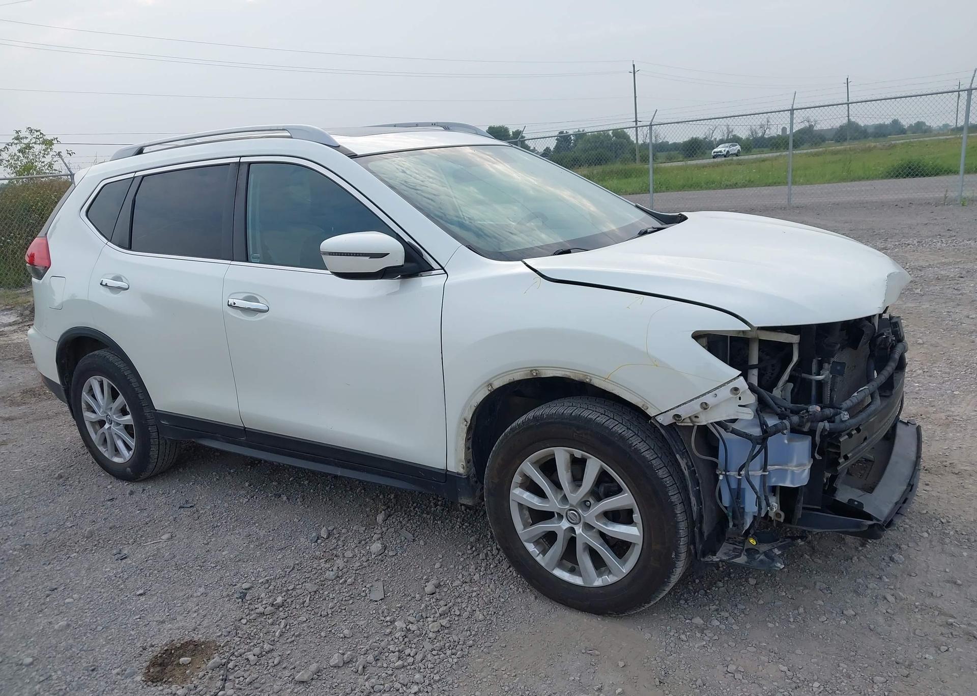 2017 NISSAN ROGUE SV