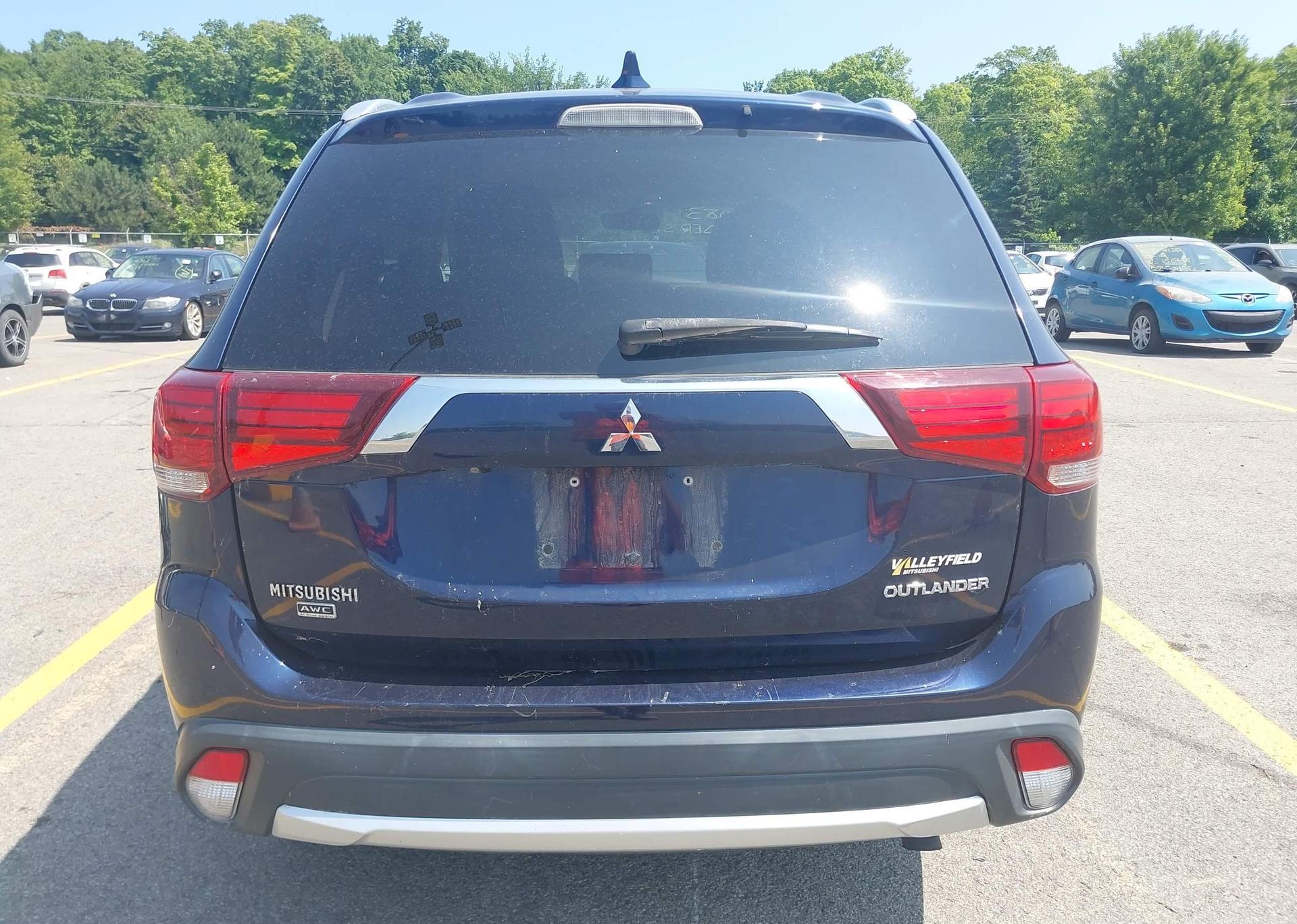 2018 MITSUBISHI OUTLANDER SE