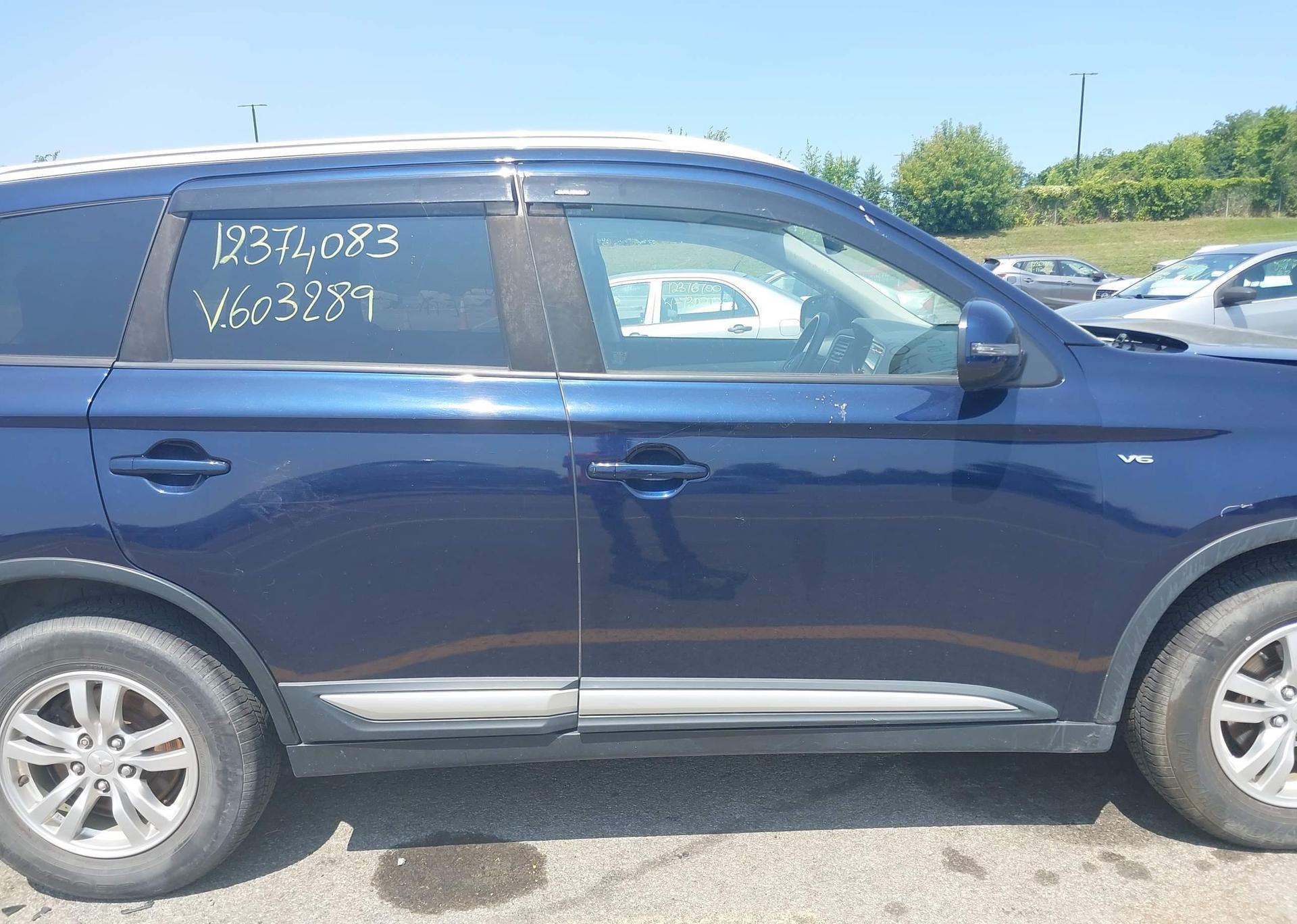 2018 MITSUBISHI OUTLANDER SE