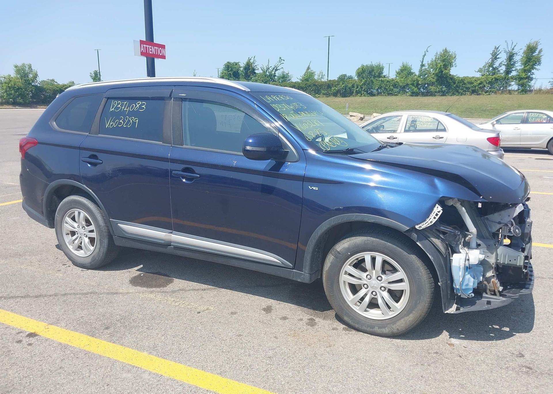 2018 MITSUBISHI OUTLANDER SE