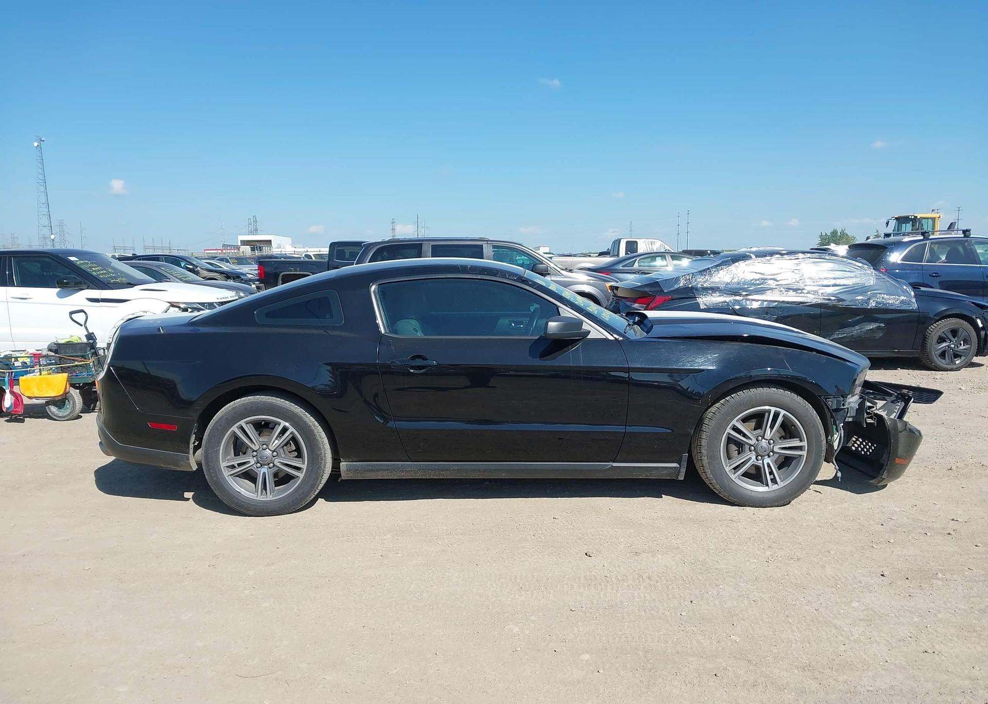 2012 FORD MUSTANG V6 PREMIUM