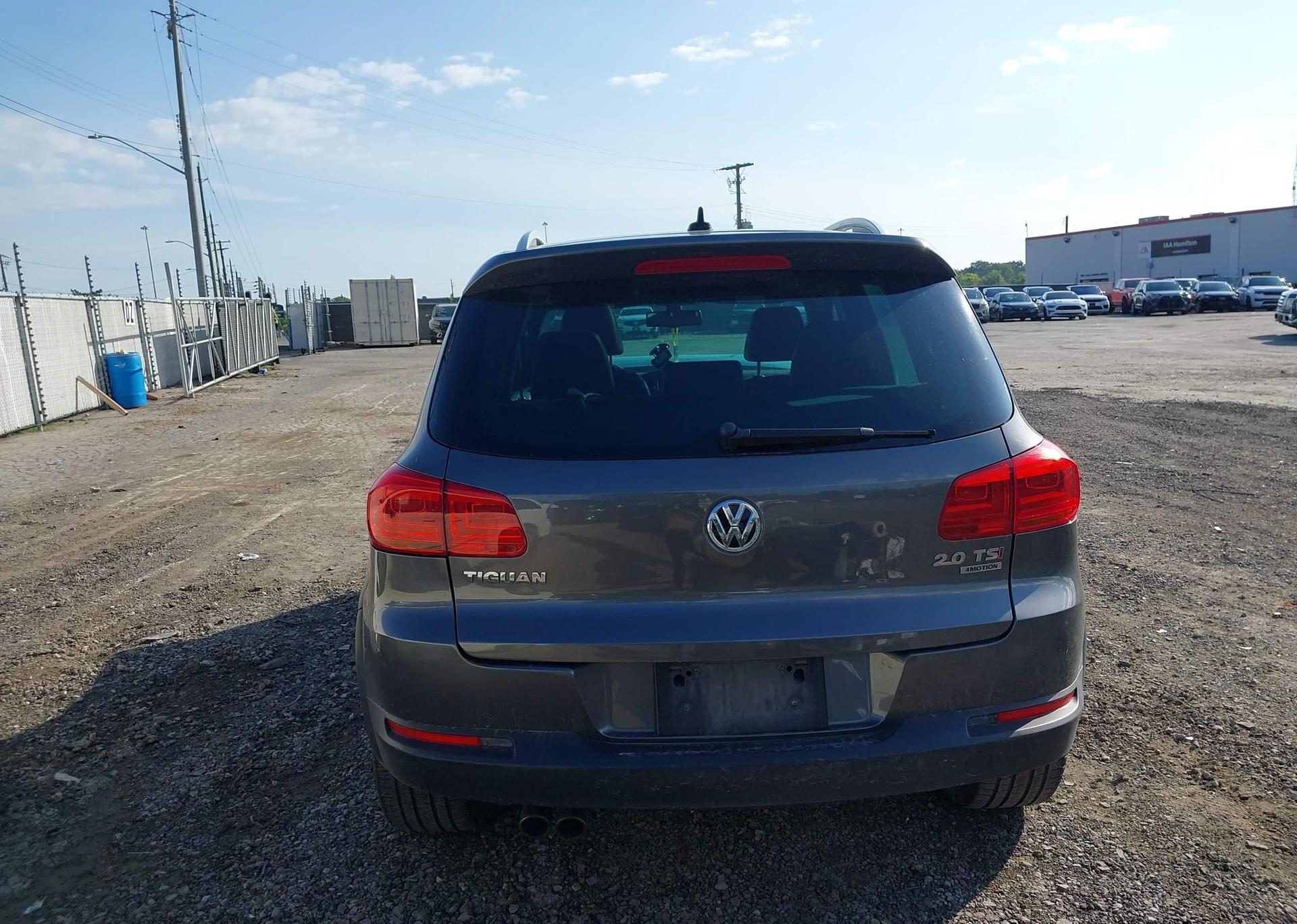 2014 VOLKSWAGEN TIGUAN S